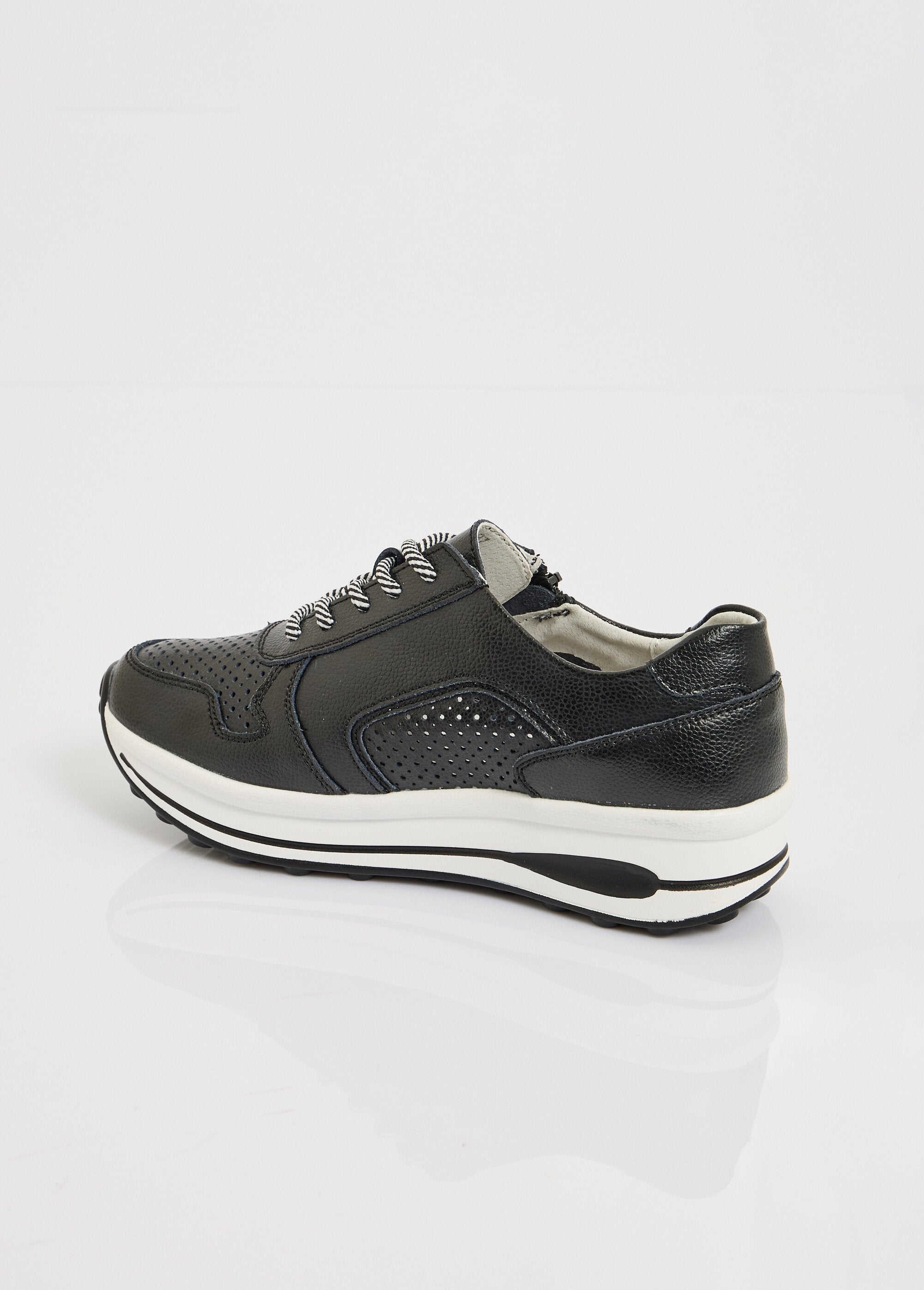 Leather_wedge_zip-up_sneakers_Black_DO1_slim