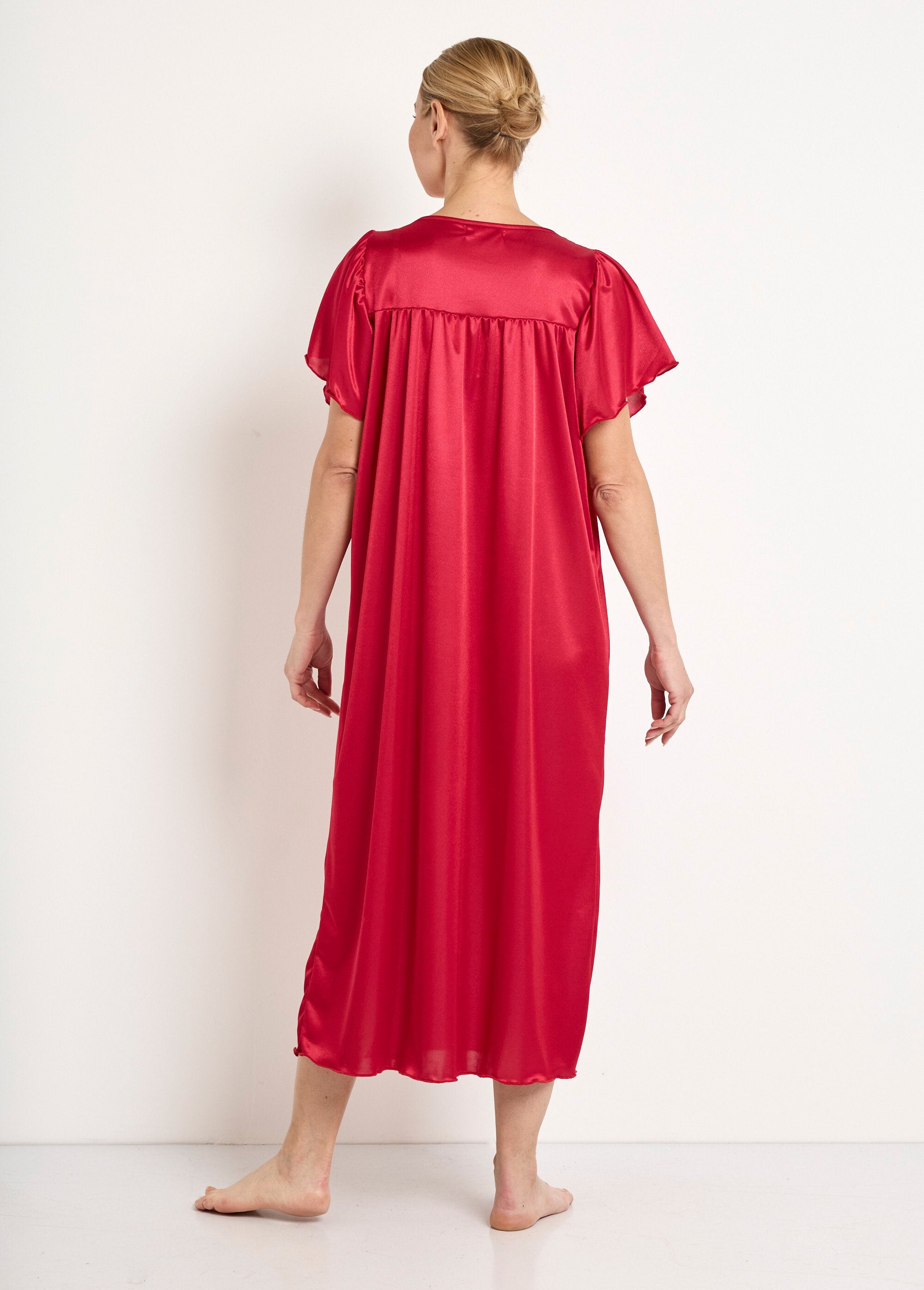Long_satin_anti-static_lace_nightgown_Ruby_DO1_slim