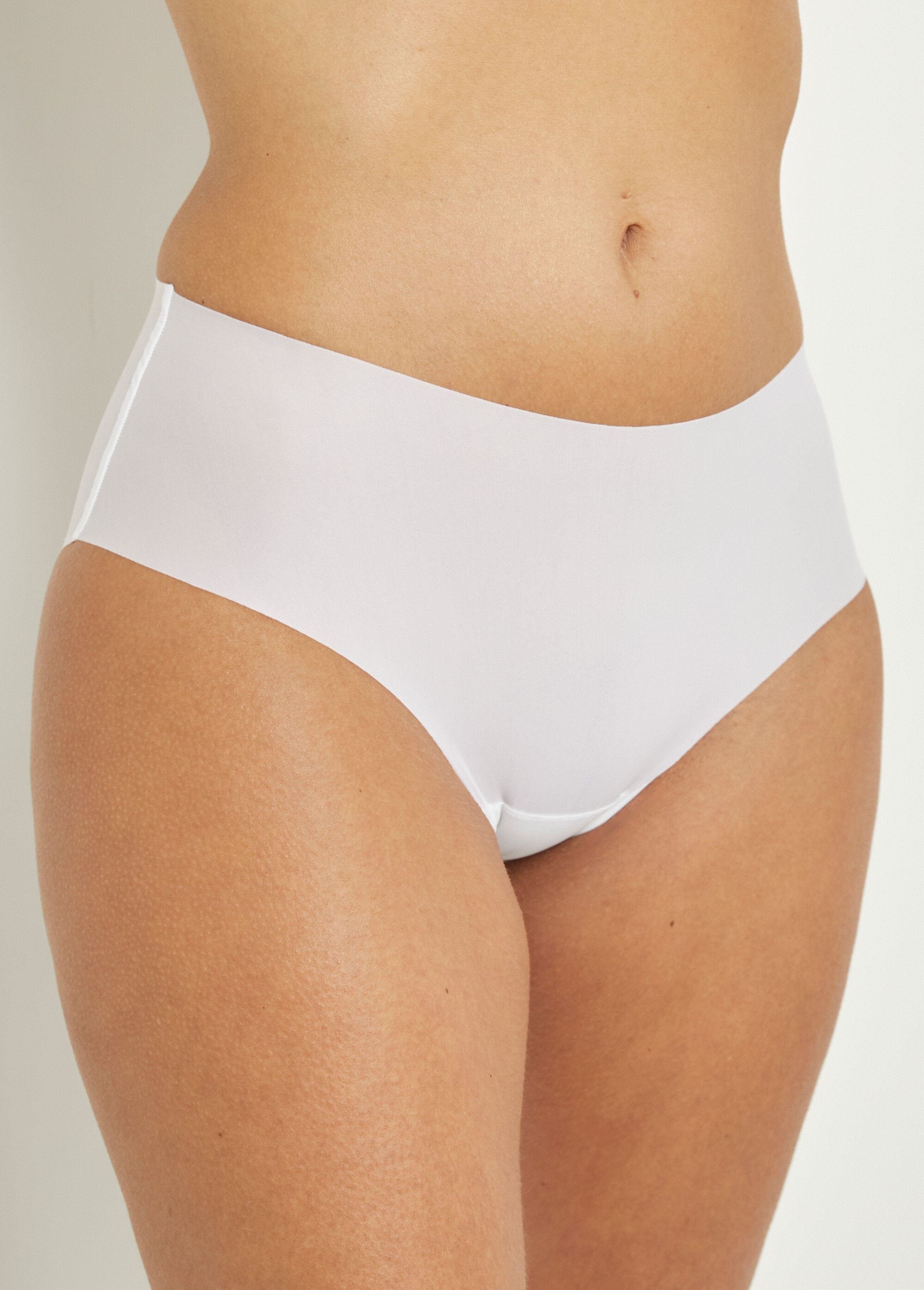 Invisible_seamless_high_panties_White_lot2_FA1_slim