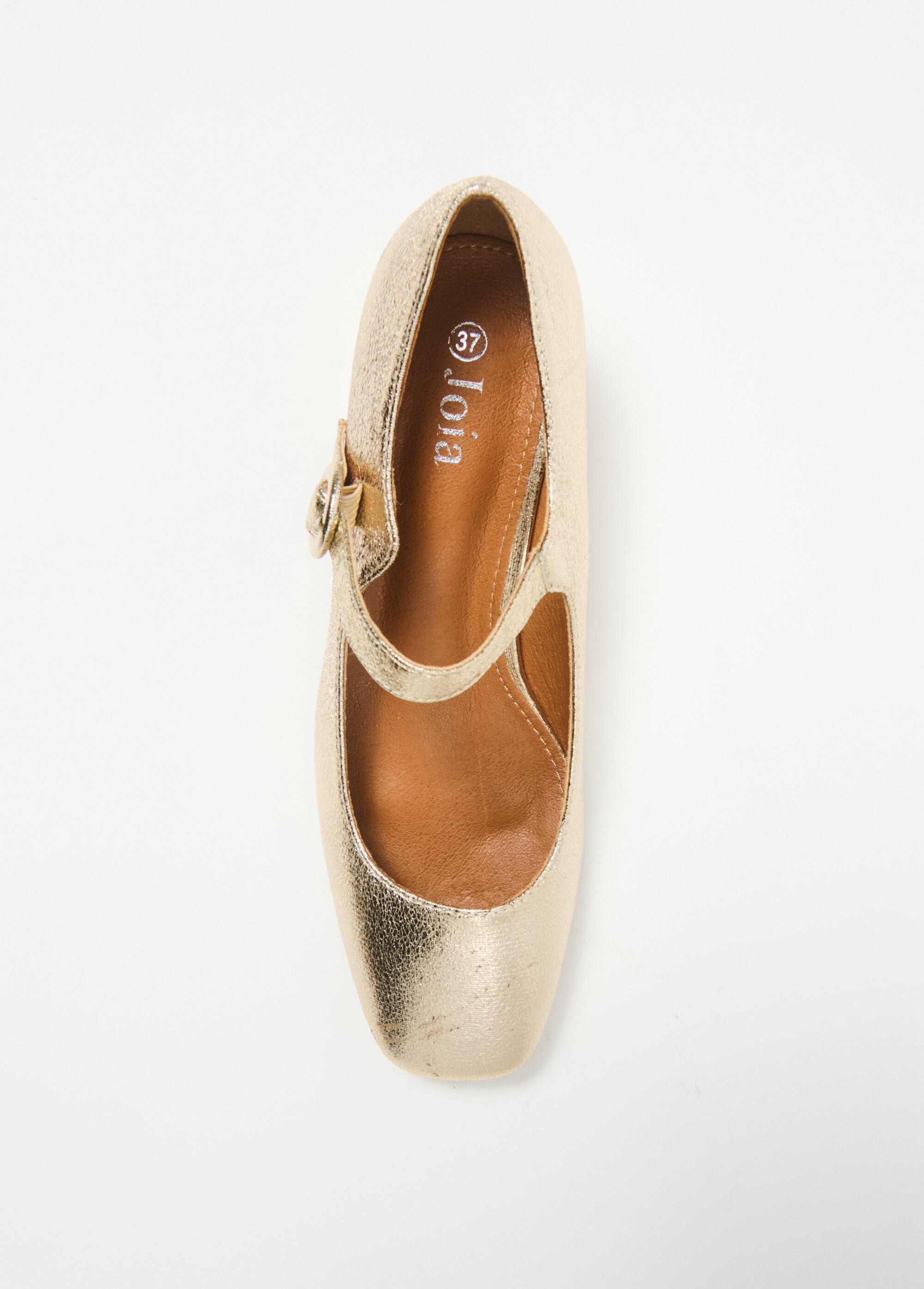 Metallic_pumps_with_baby-style_heels_Golden_OV1_slim