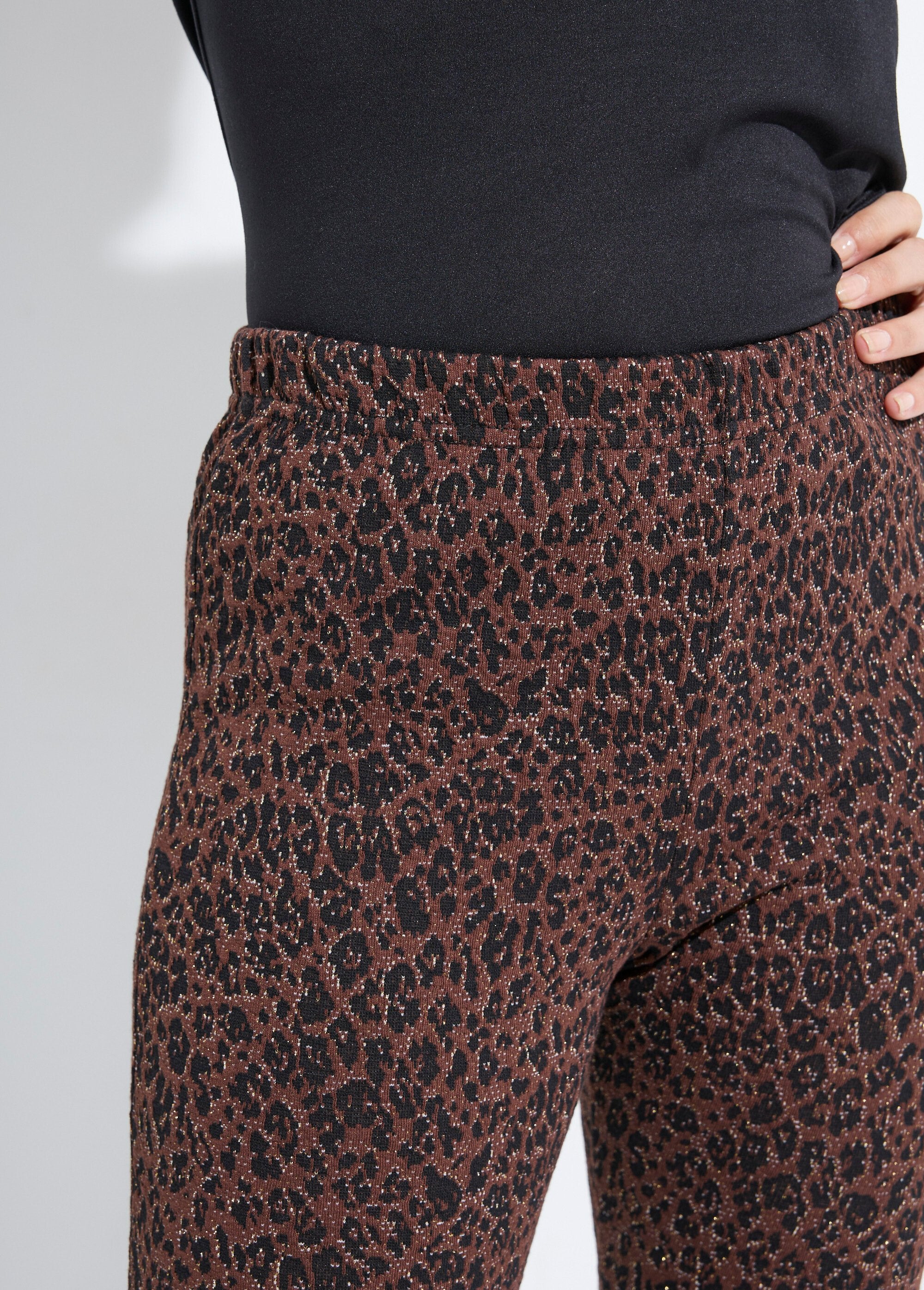 Animal_skin_jacquard_leggings_with_elasticated_waist_Brown_and_black_DE1_slim