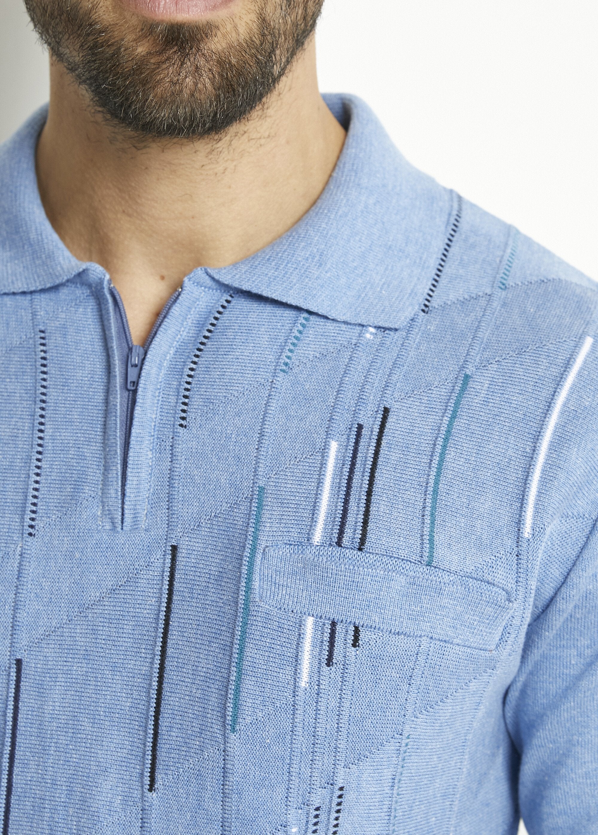 Long-sleeved_cotton_jacquard_zipped_polo_collar_sweater_Blue_DE2_slim