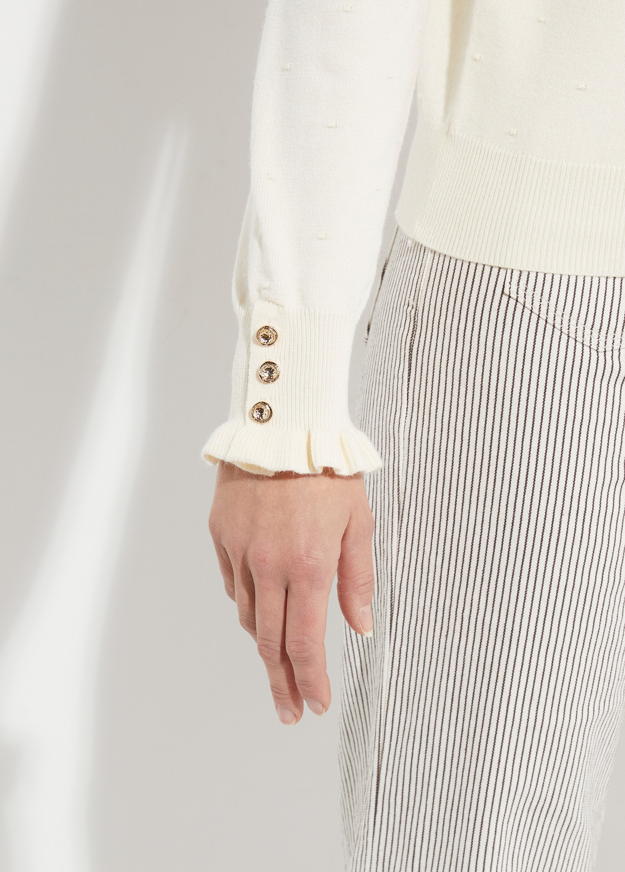 High-neck_pleated_sweater_with_dotted_Swiss_knit_Beige_DE2_slim