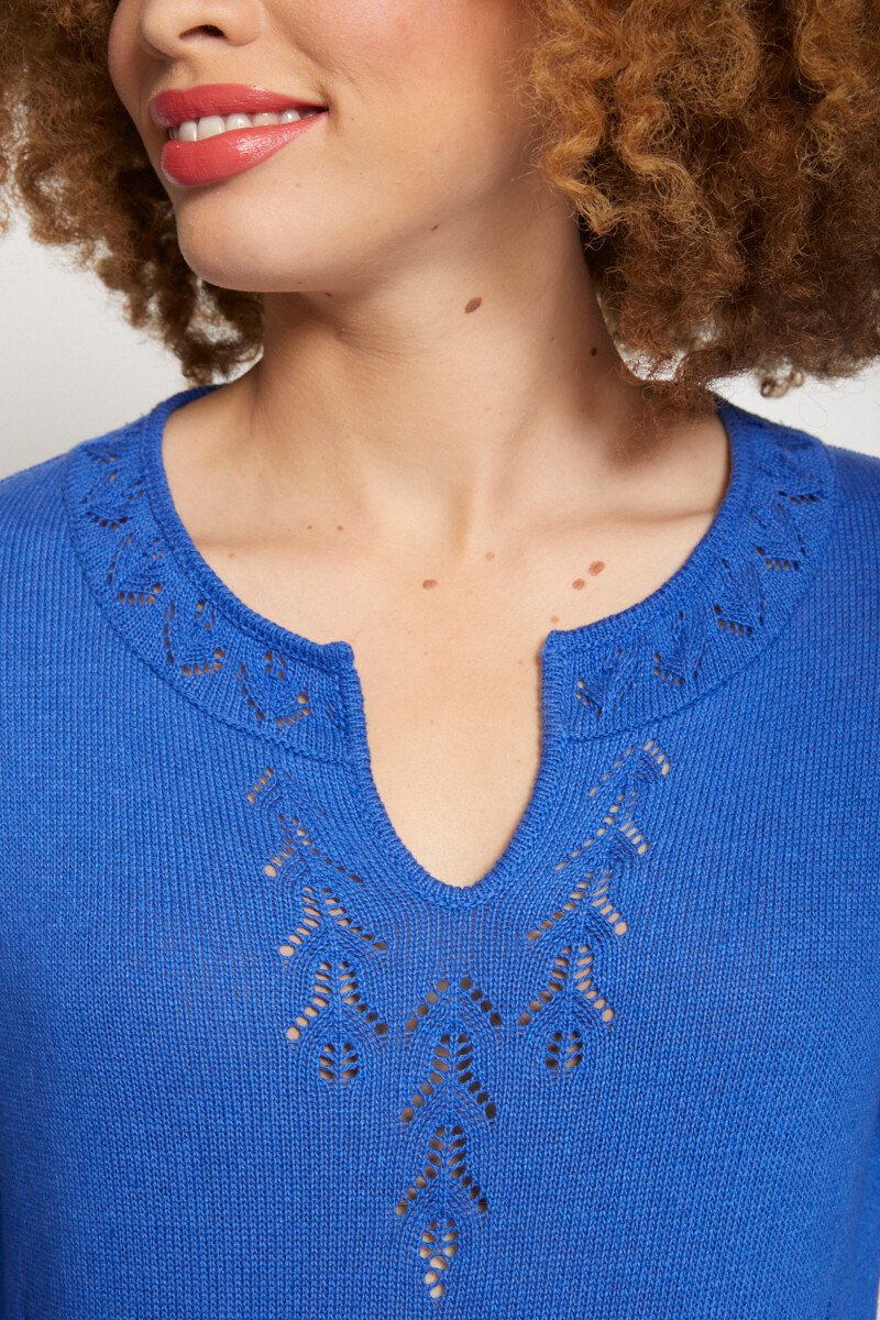 Openwork_pattern_tunic_sweater_with_fancy_collar_Blue_DE1_slim