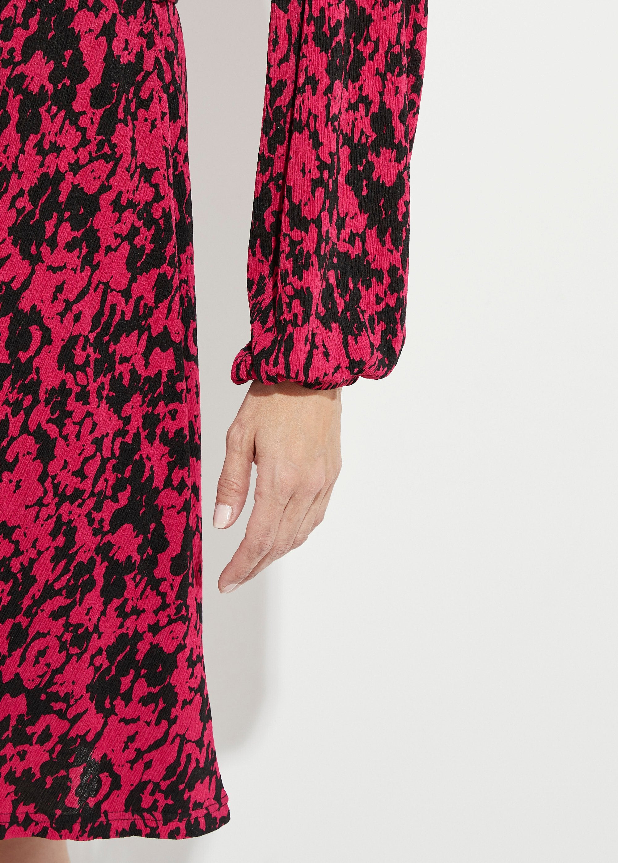Short_wrap_dress_with_tachiste_print_Black_and_fuchsia_DE3_slim
