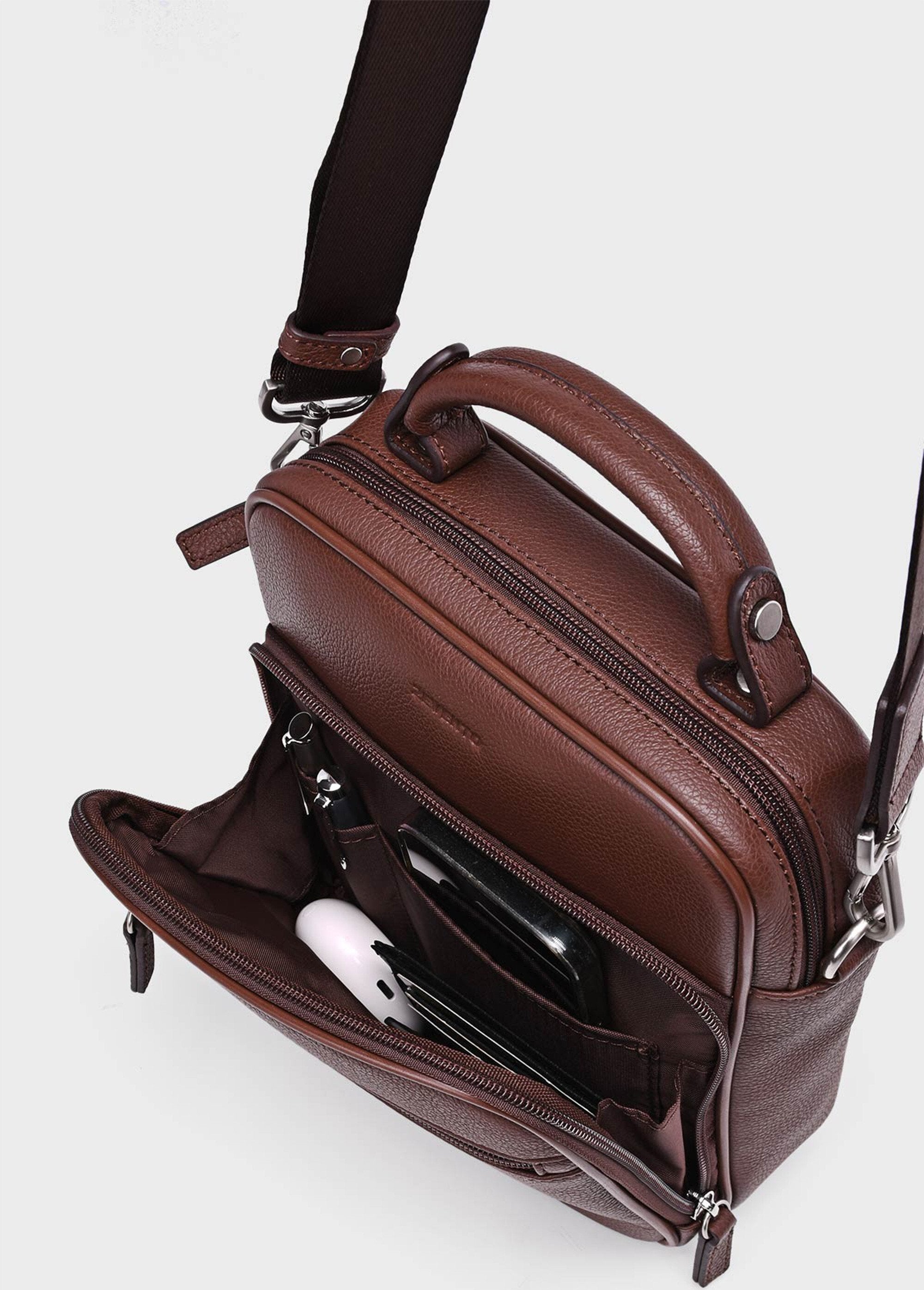 Elegant_men's_leather_satchel_Chocolate_DE3_slim