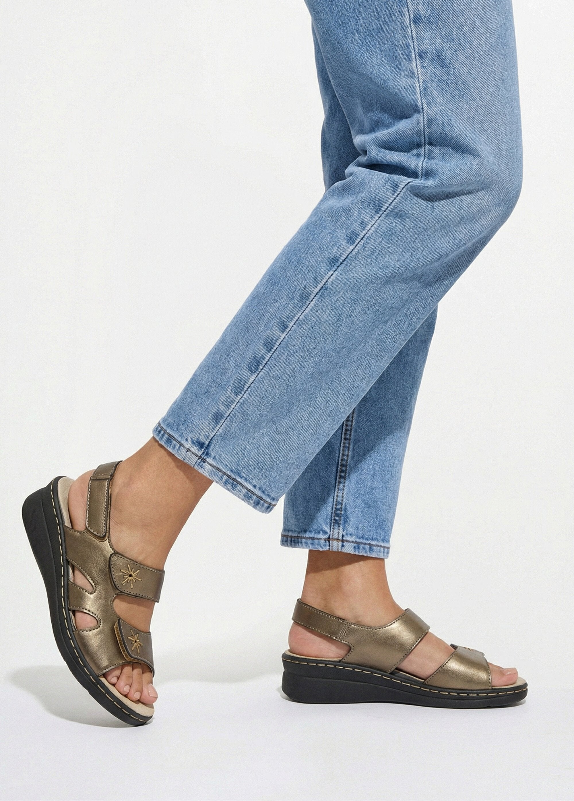 Wide_embroidered_leather_sandals_Bronze_SF1_slim