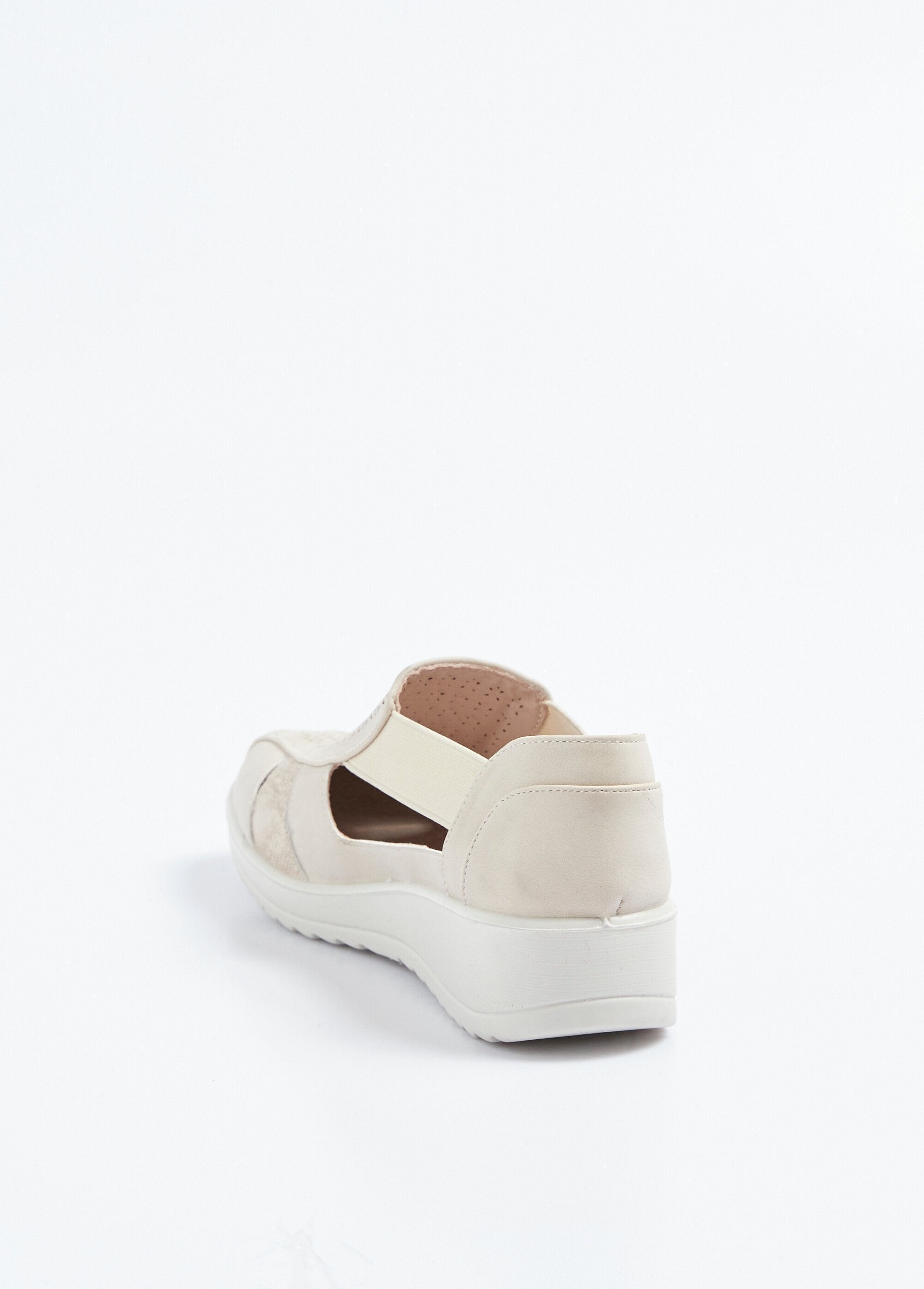 Elasticated_comfort_width_sandals_Beige_DO1_slim