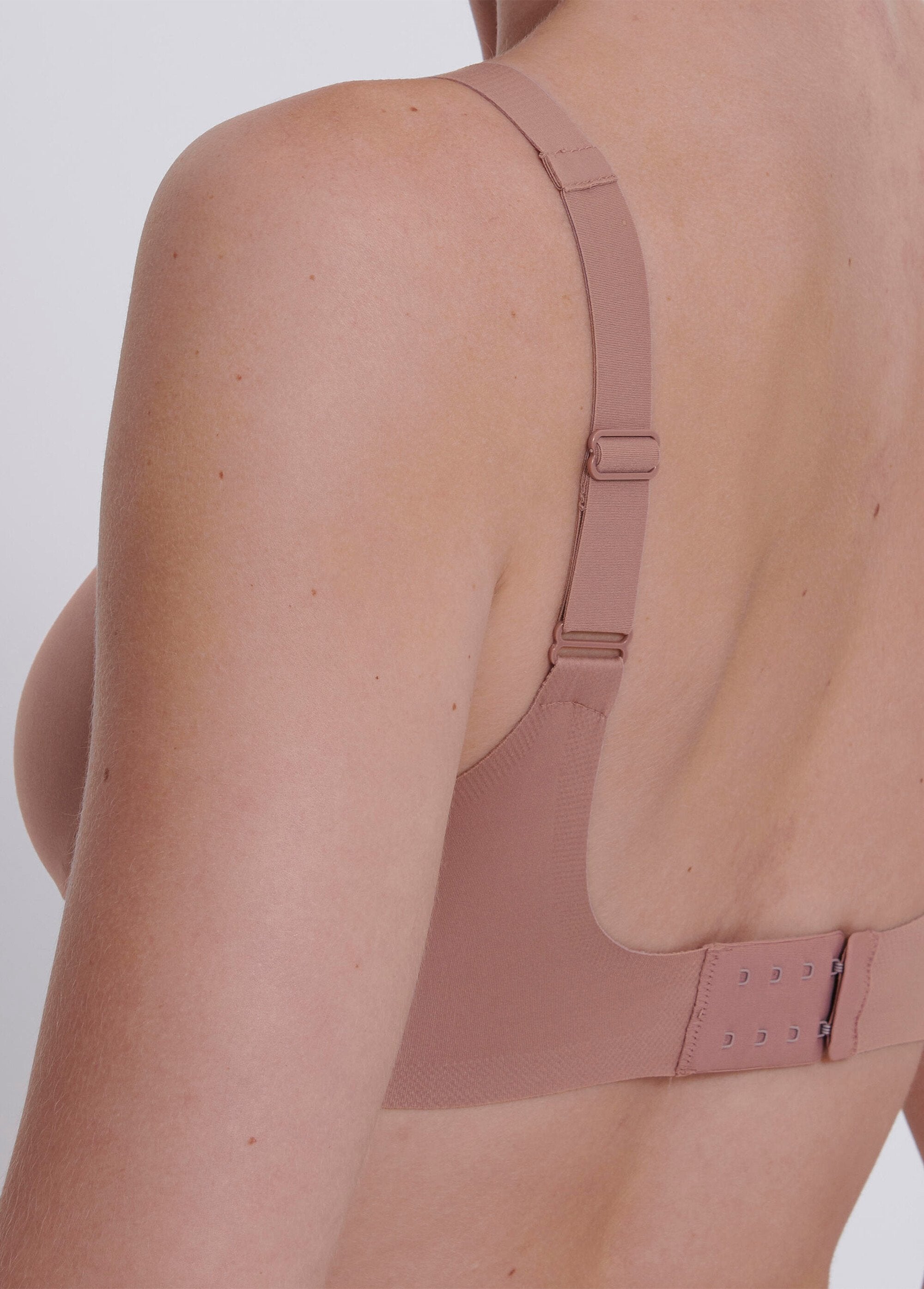 Soft_Bra_Zero_Feel_Bra_Mink_DO1_slim