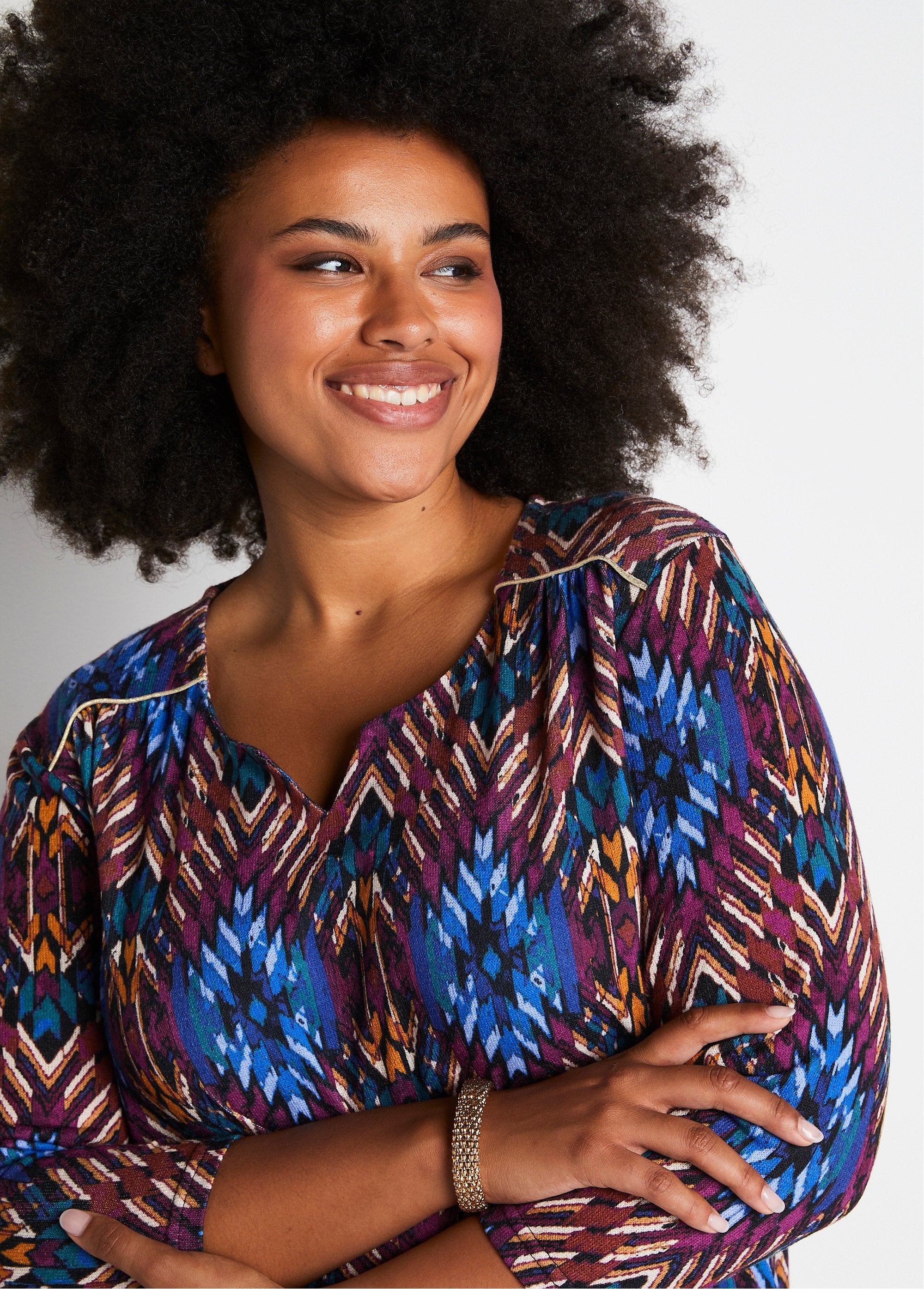 Long_flared_t-shirt_with_3/4_sleeves_and_round_neck_Blue_and_blackcurrant_DE1_curvy