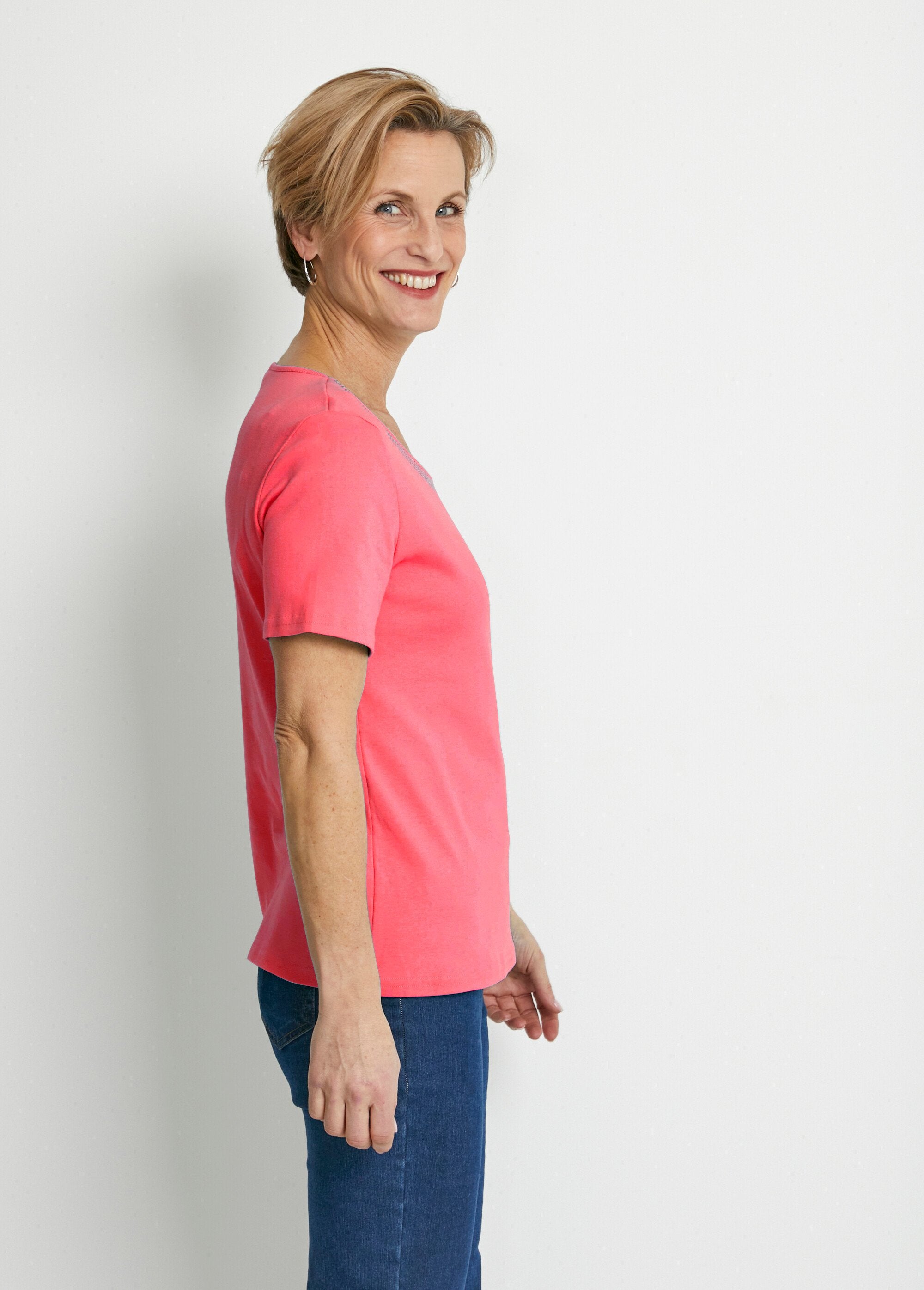 Fancy_studded_short_sleeve_t-shirt_Coral_DR1_slim