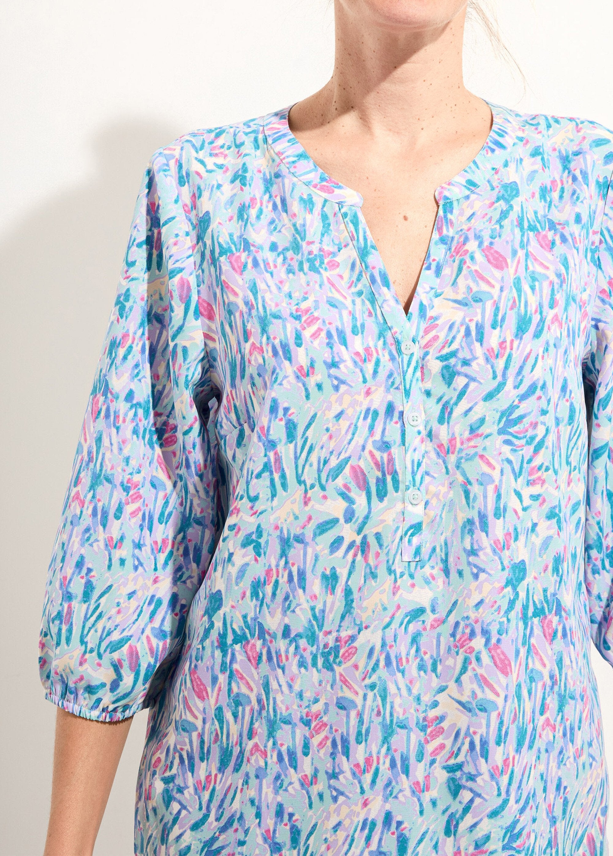 Loose_long_printed_tunic_with_3/4_sleeves_Blue_print_DE1_slim