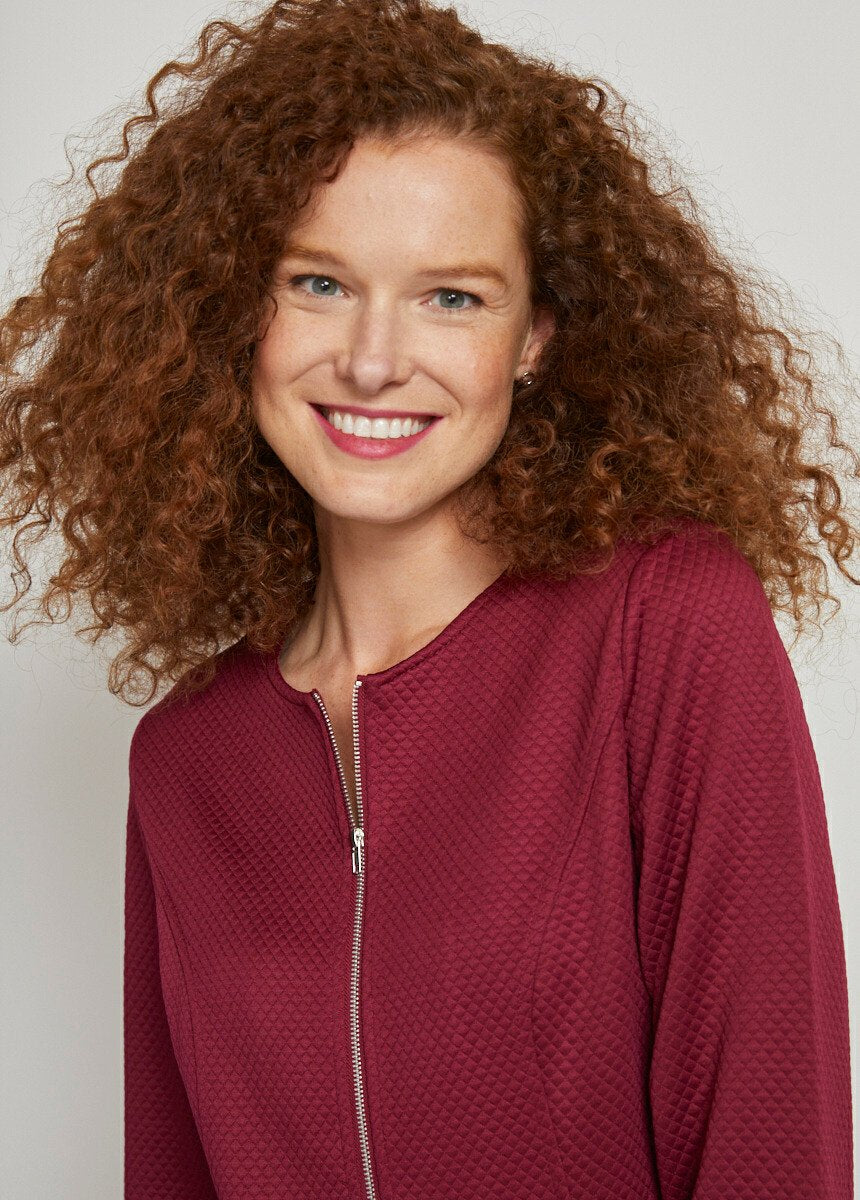 Collarless_fitted_jacket_Plum_DE1_slim