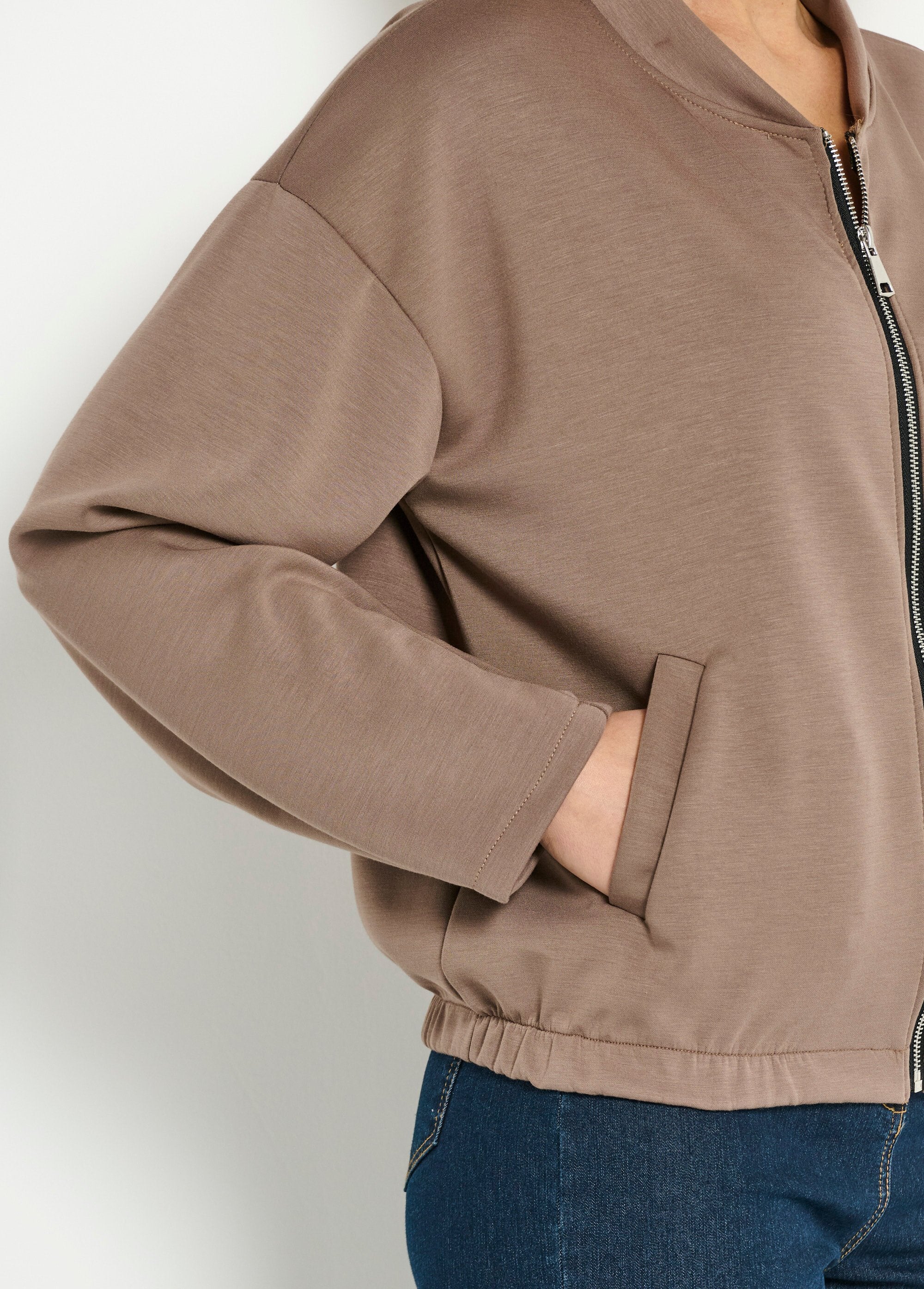 Comfortable_teddy-style_zip-up_jacket_Mole_DE2_slim