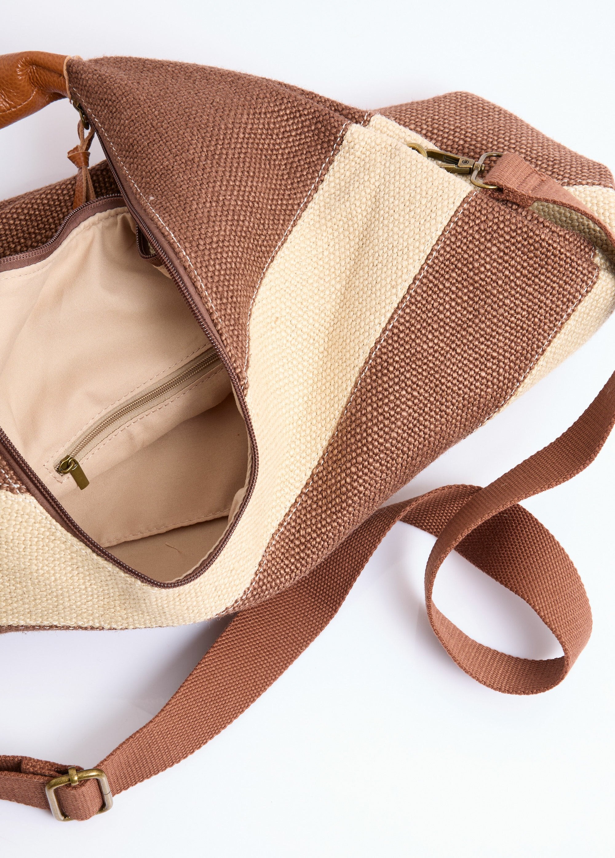 Large_striped_jute_tote_bag_with_leather_details_Brown_DE2_slim