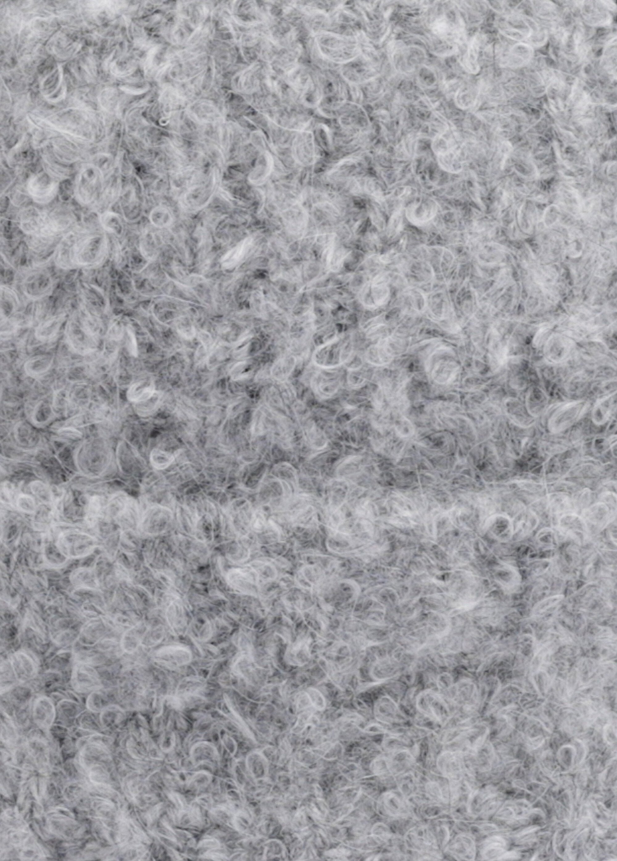 Warm_wool_hat,_fluffy_knit_Gray_DE1_slim