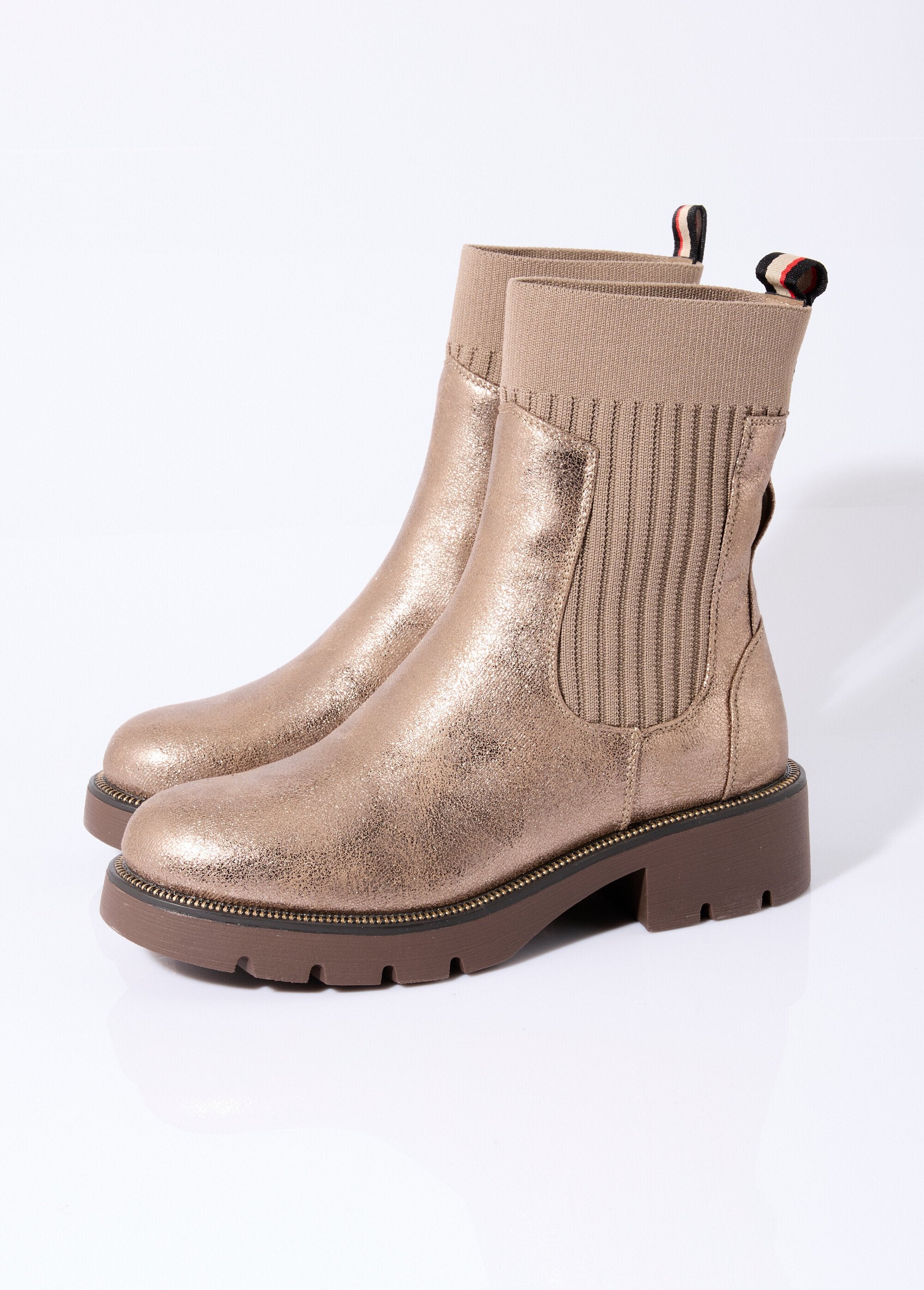 High_notched_sock-style_boots_Mole_DO1_slim