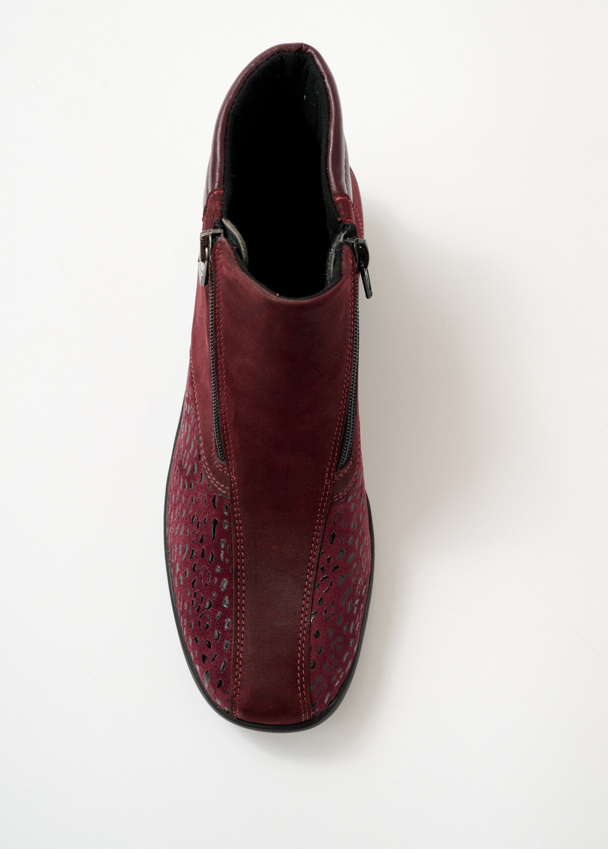 Nubuck_leather_boots_with_stretch_sides_Bordeaux_OV1_slim