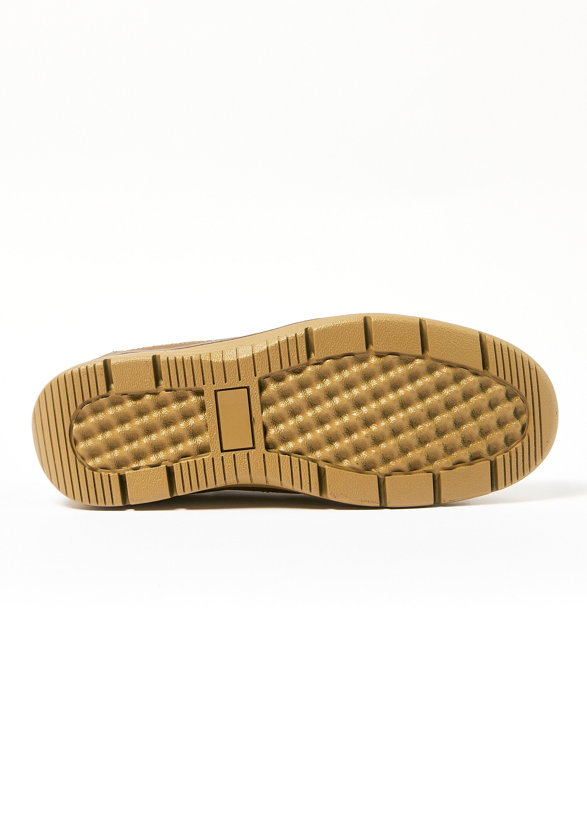 Leather_boat_shoes_with_elastic_sides_camel_UN1_slim