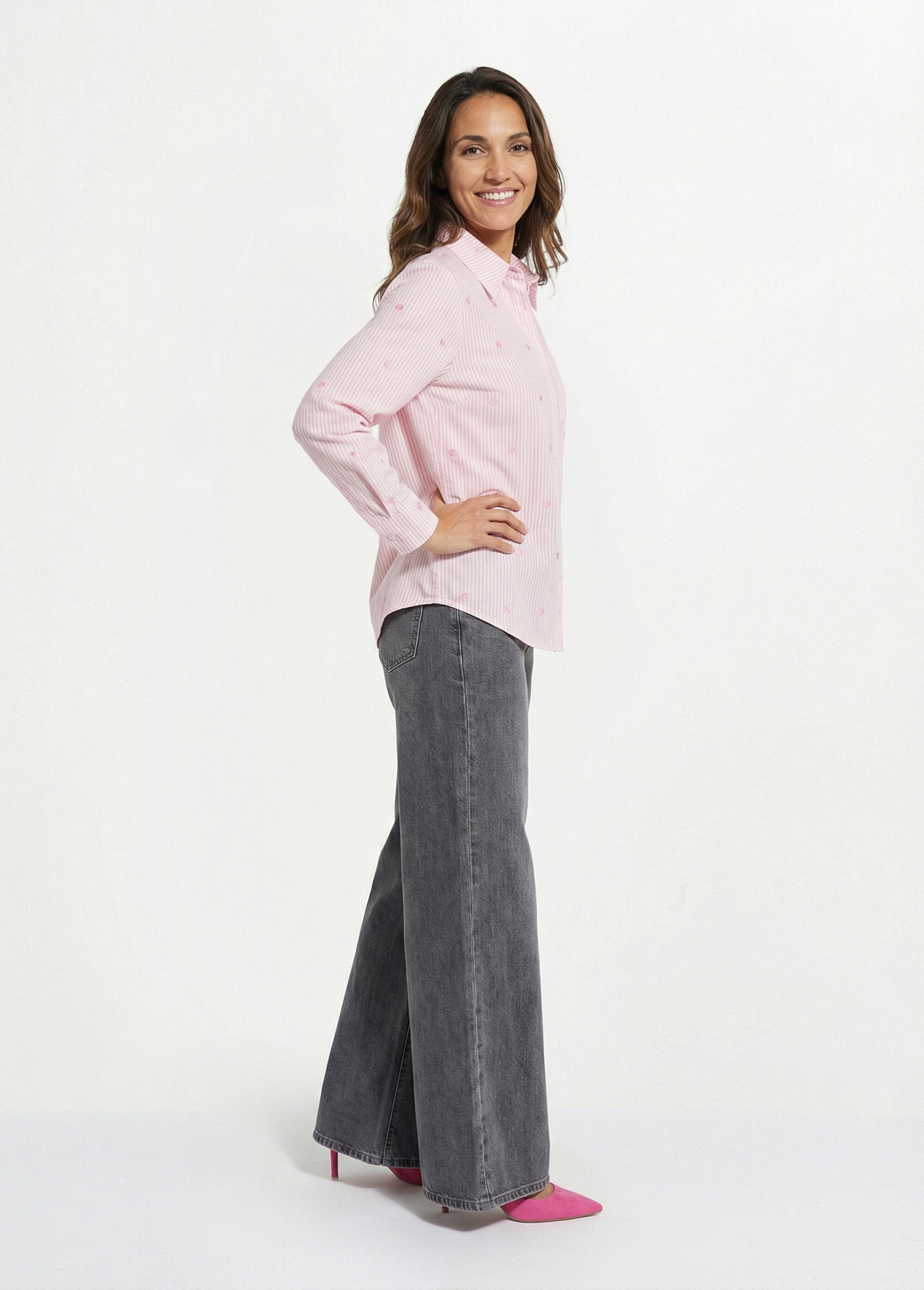 Striped_blouse_with_heart_embroidery_Pink_GA1_slim
