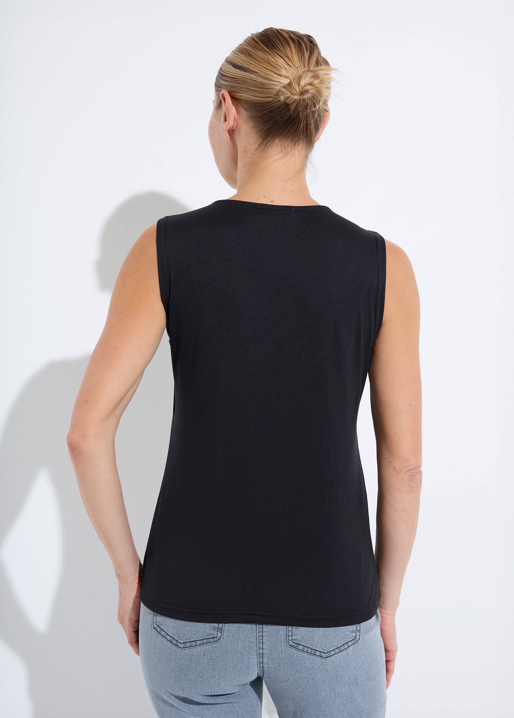 Dancer_collar_tank_top_with_wide_straps_Black_DO1_slim