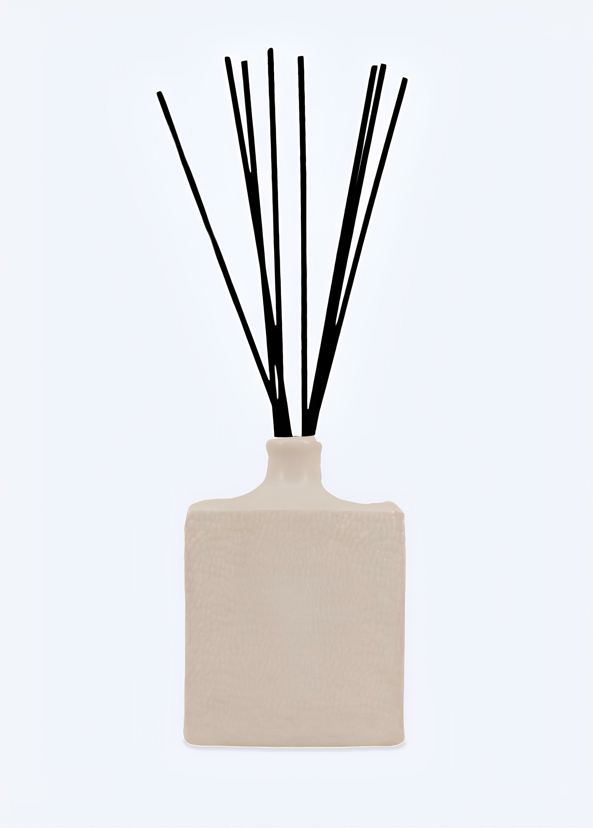 350ml_ceramic_fragrance_diffuser_White_FA1_slim