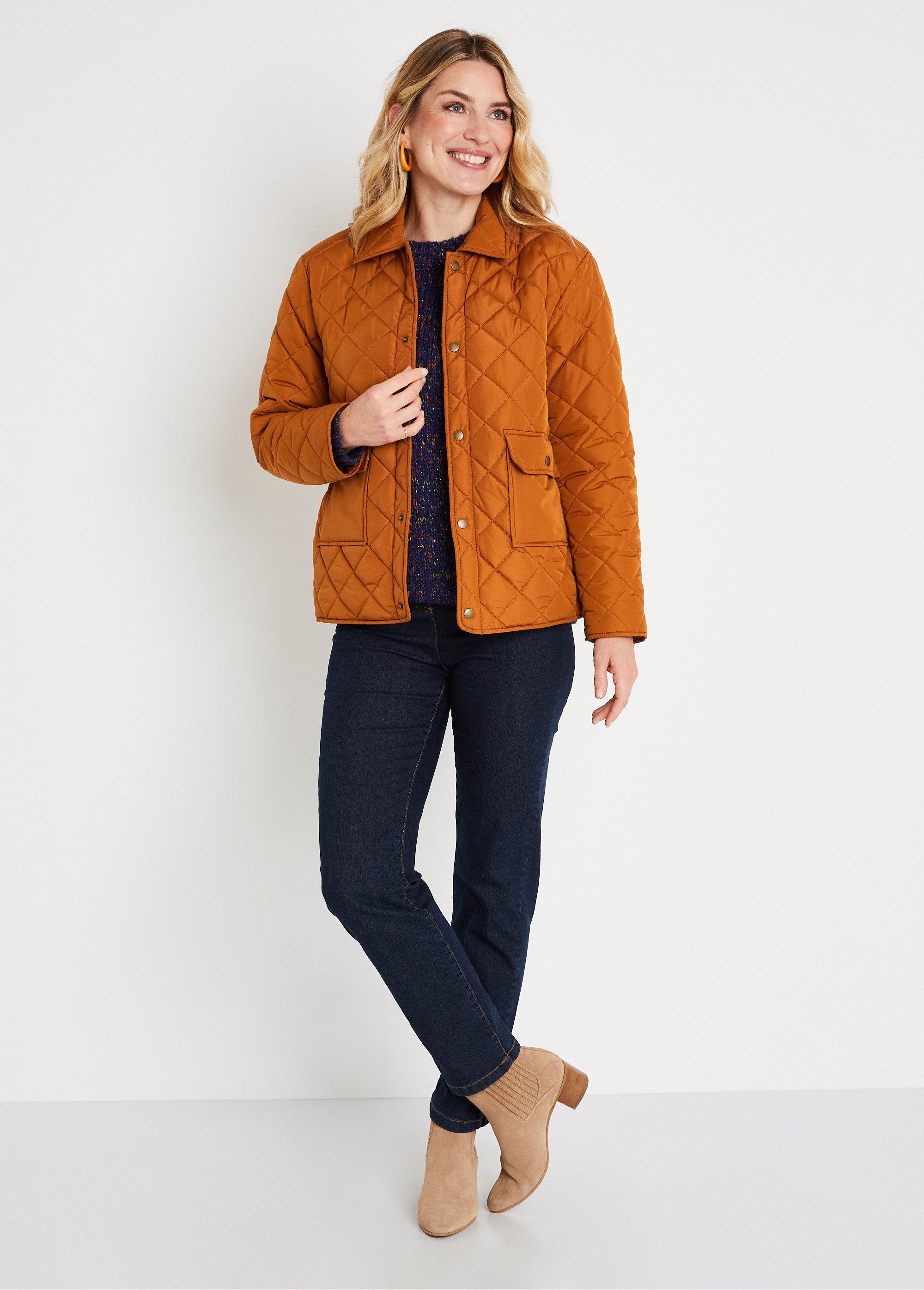 Lightweight_quilted_down_jacket_with_snap_fastener_camel_SF1_slim