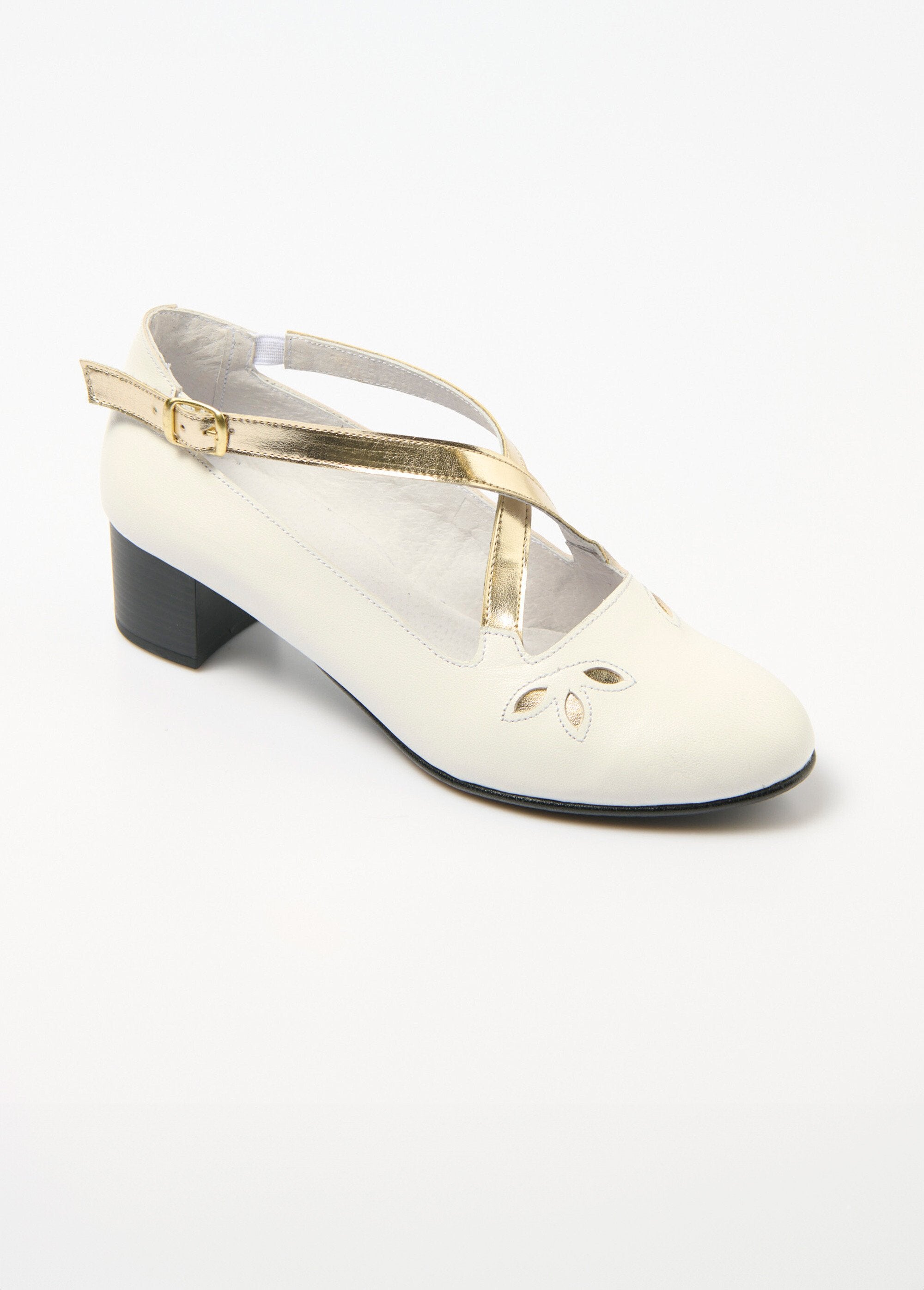 Comfort_width_leather_cross_strap_pumps_White_and_gold_FA1_slim