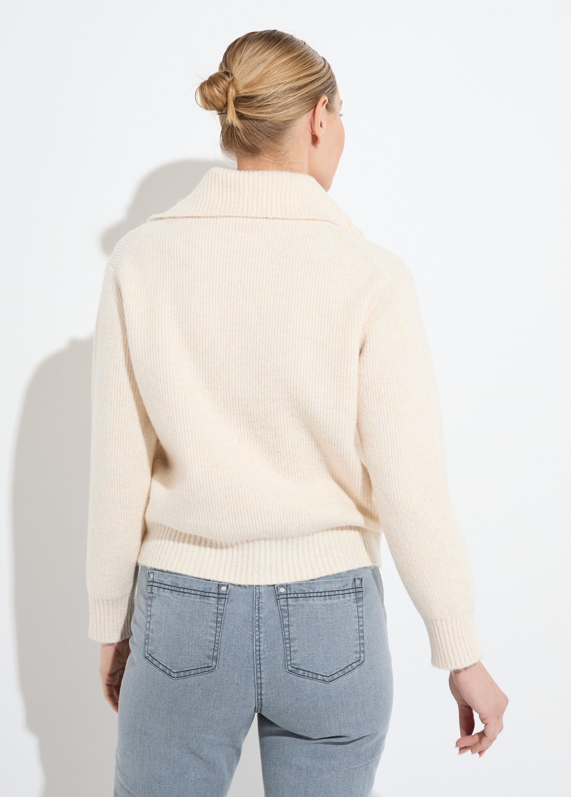 Gilet_boutonné_chaud_côtelé_avec_laine_et_fibres_recyclées_Ivoire_DO1_slim