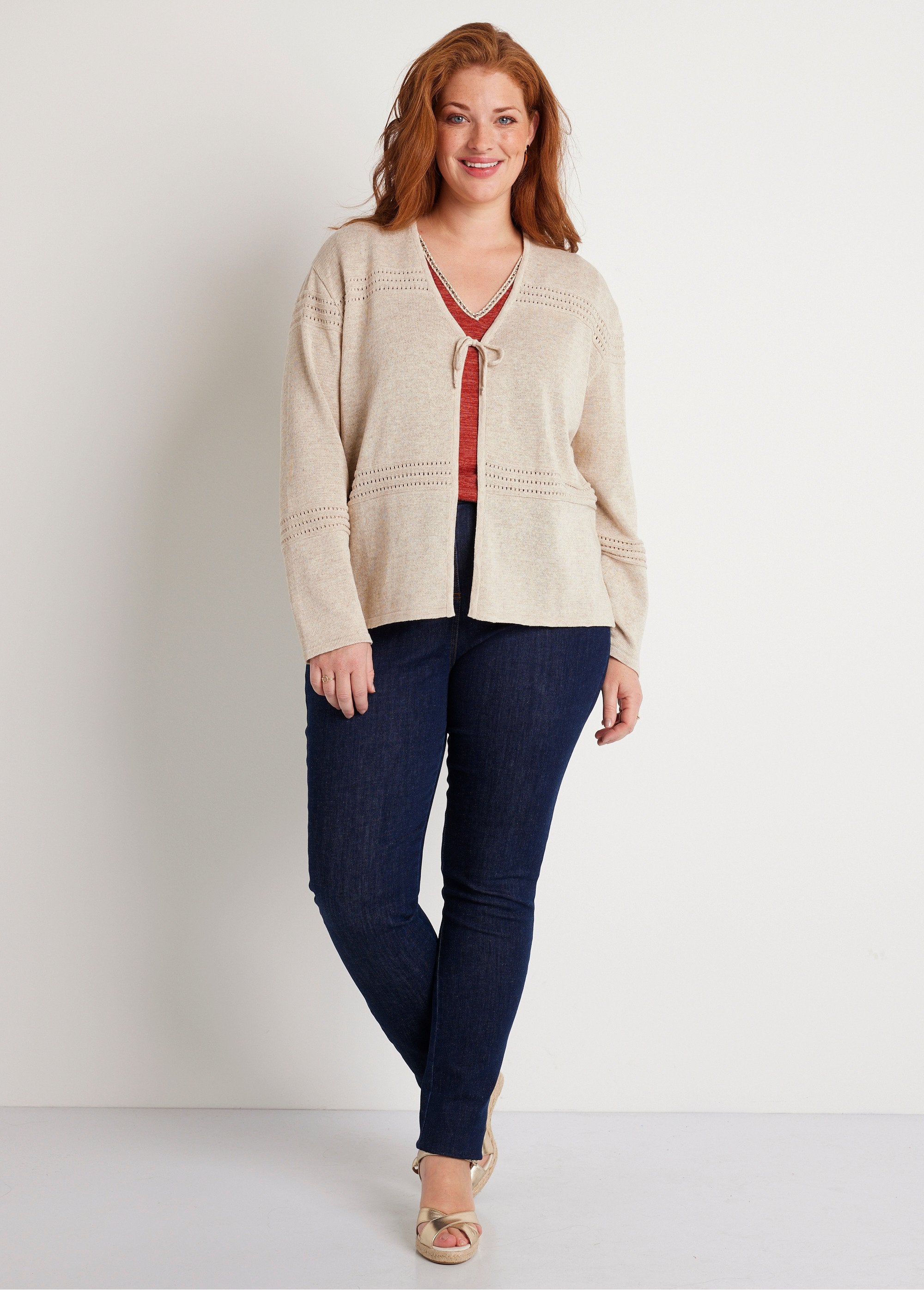 Short_edge-to-edge_cardigan_with_long_sleeves_String_SF1_curvy