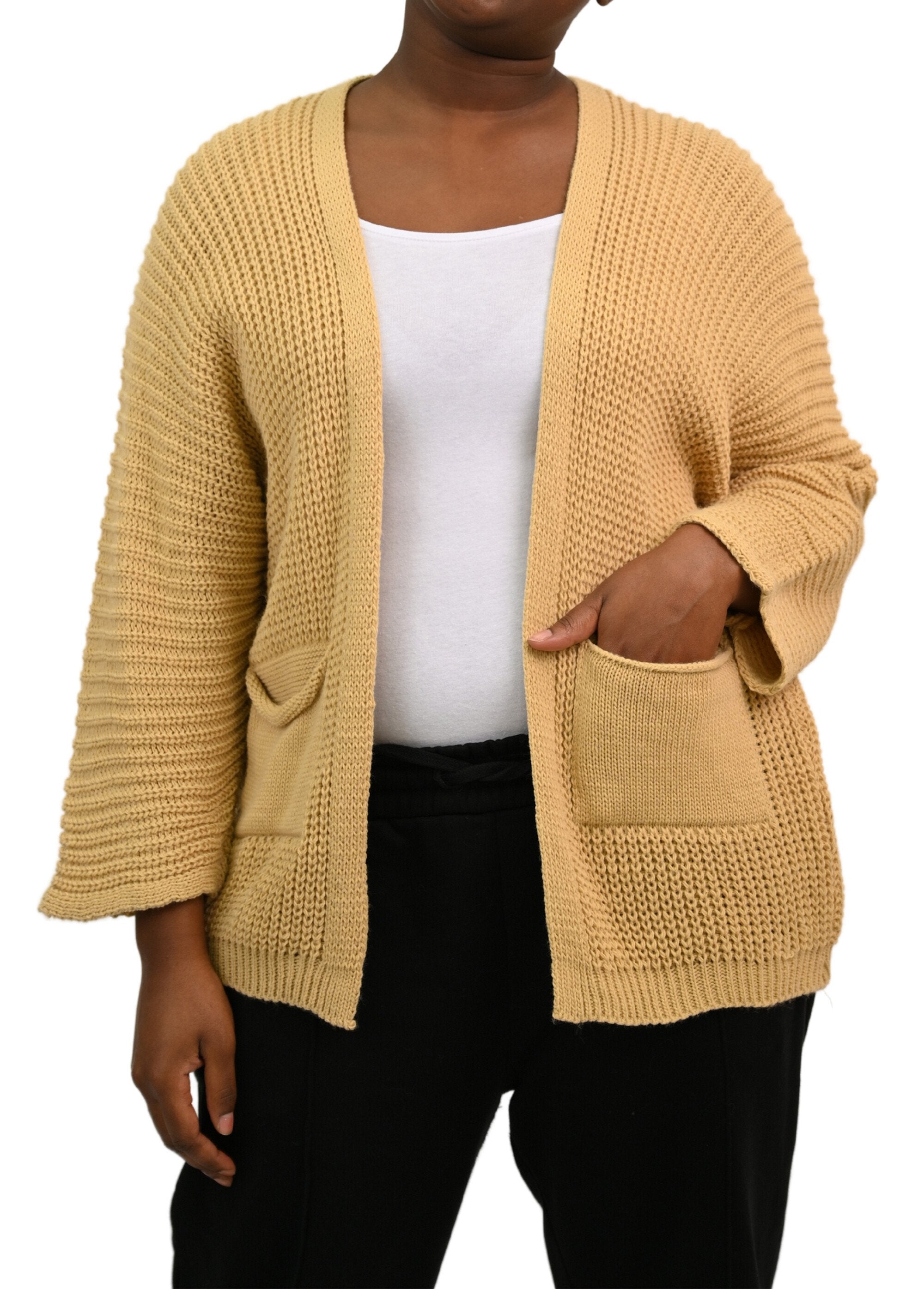 Gilet_long_maille_avec_poches_plaquées_Beige_FA1_curvy