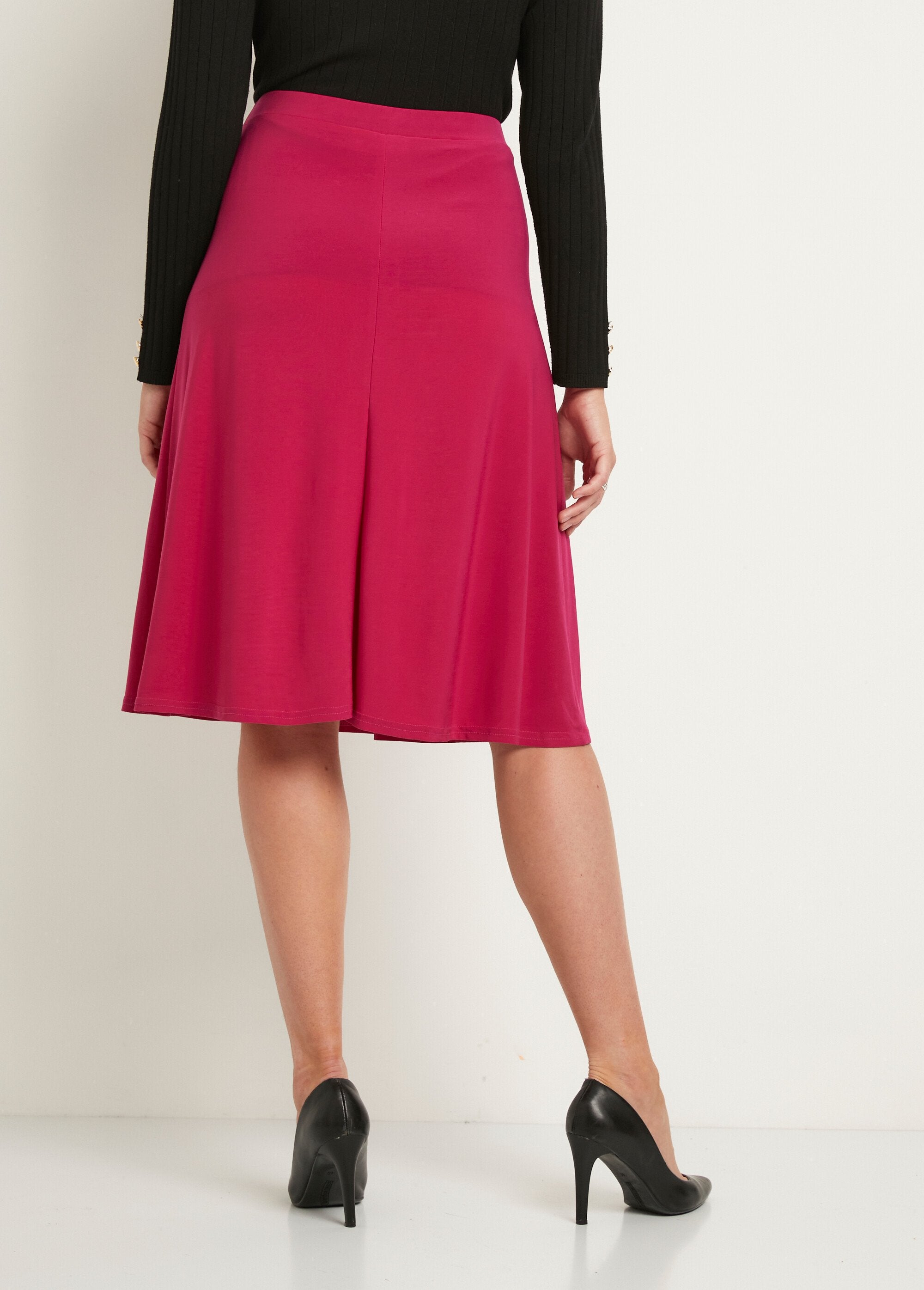 Mid-length_flared_skirt_in_plain_knit_with_bridge_Fuchsia_DO1_slim