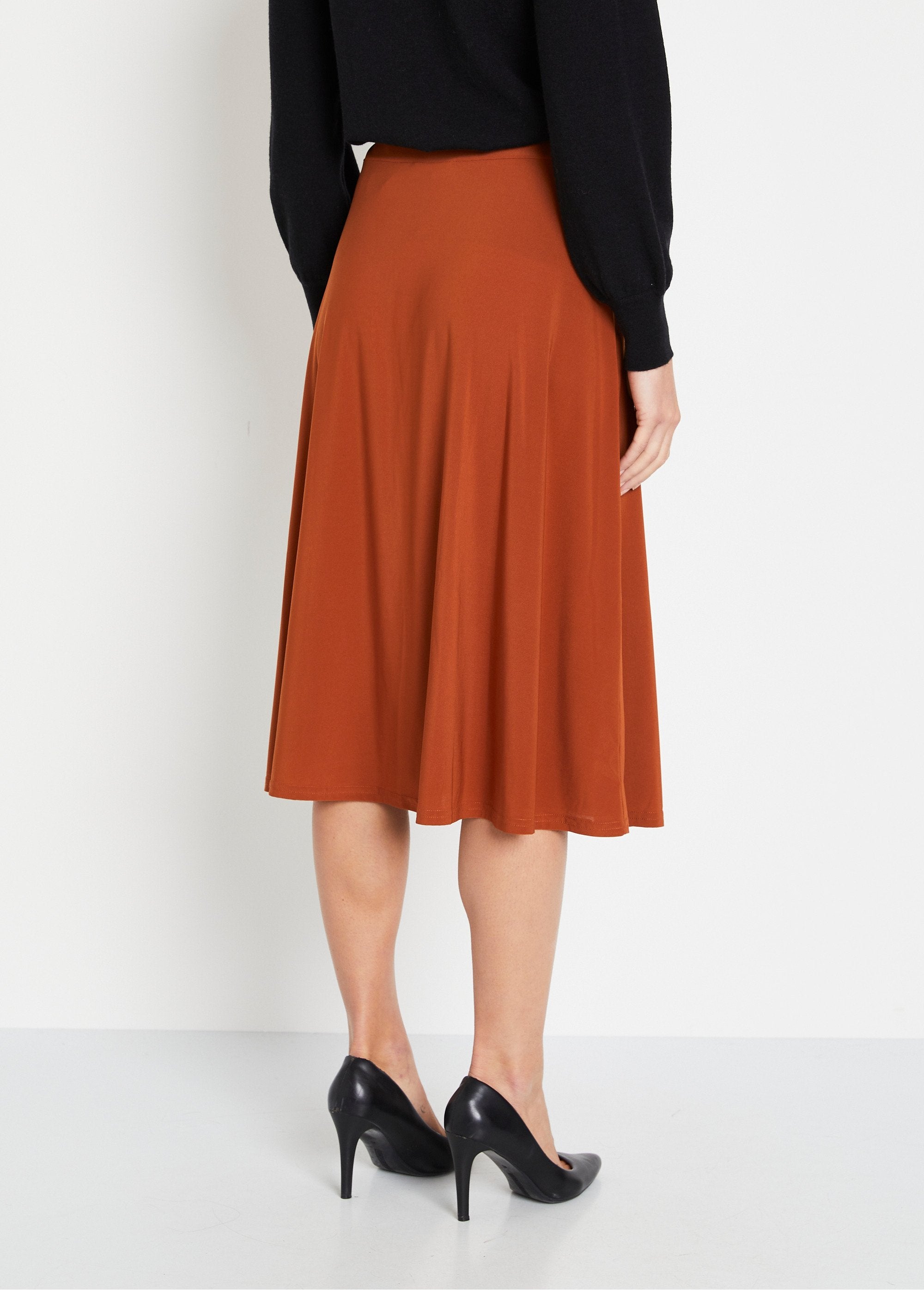 Long_plain_flared_skirt_with_elasticated_waistband_camel_DO1_slim