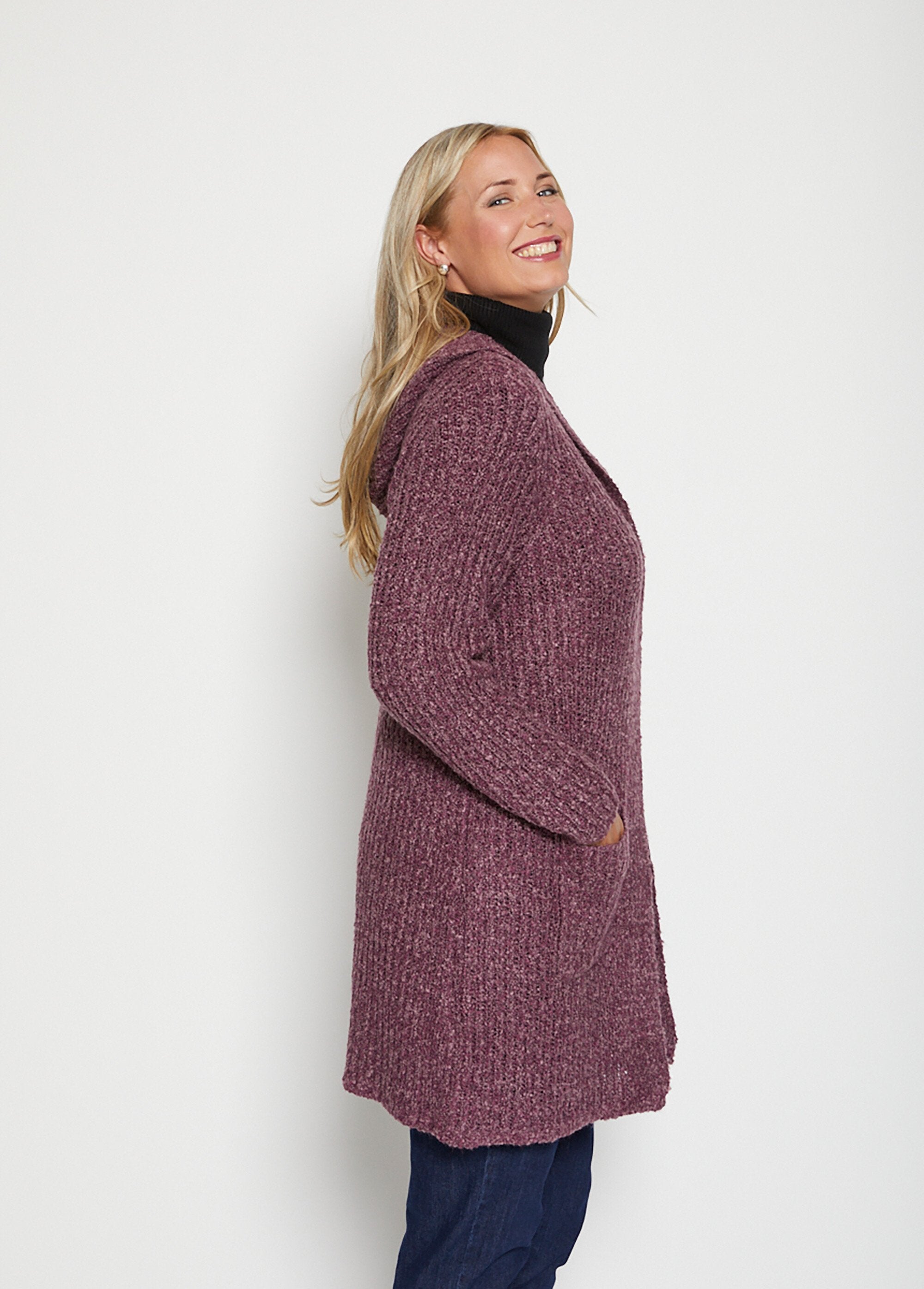 Long_gilet_à_capuche_Prune_DR1_curvy