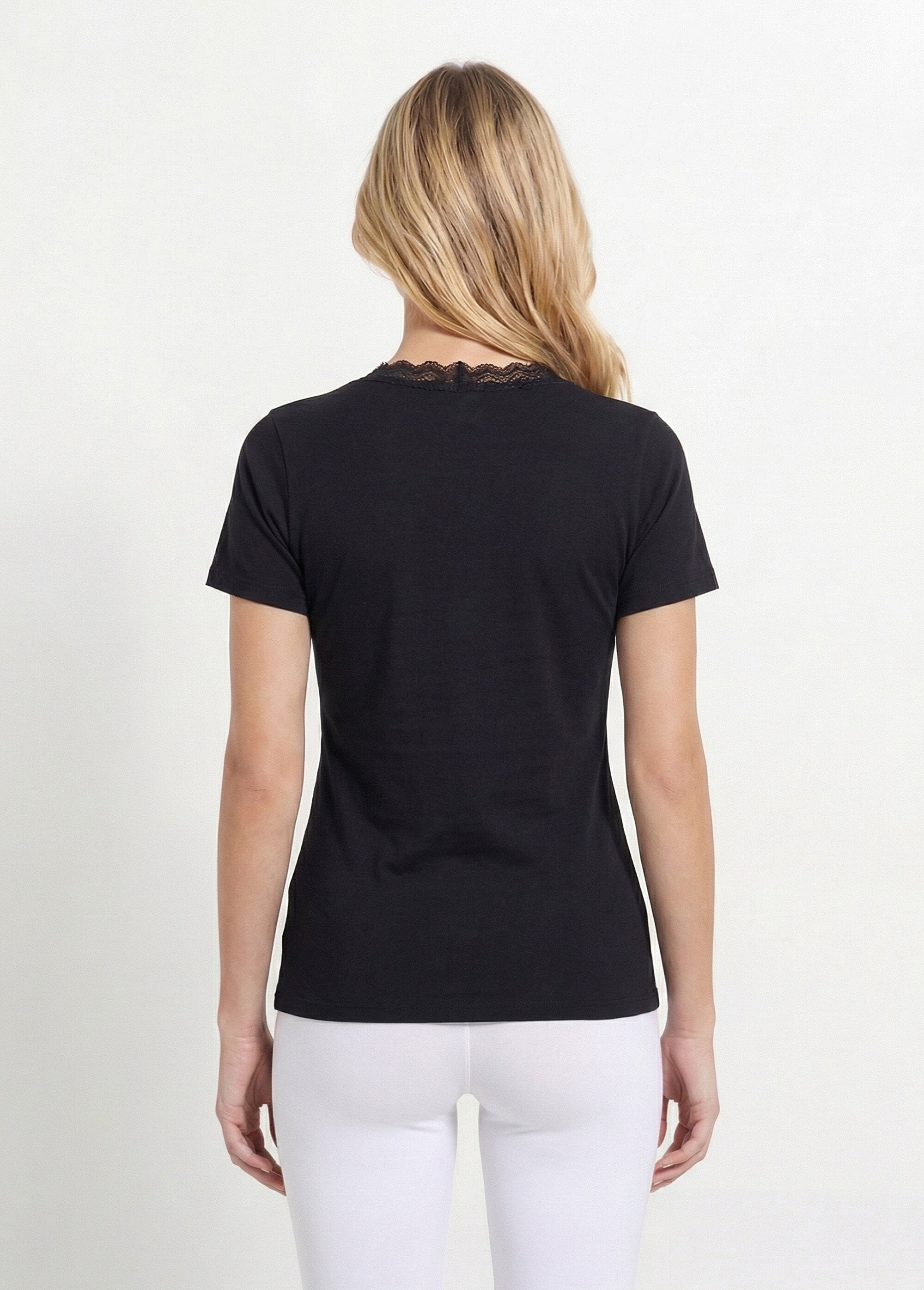 Short-sleeved_lace_undershirt_Black_DO1_slim