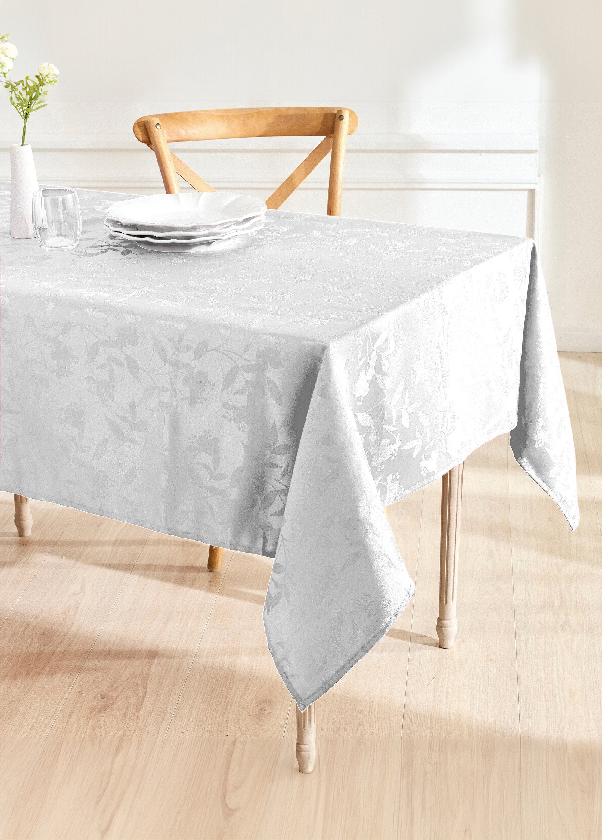 Calitex_plant-based_damask_jacquard_tablecloth_White_FA1_slim