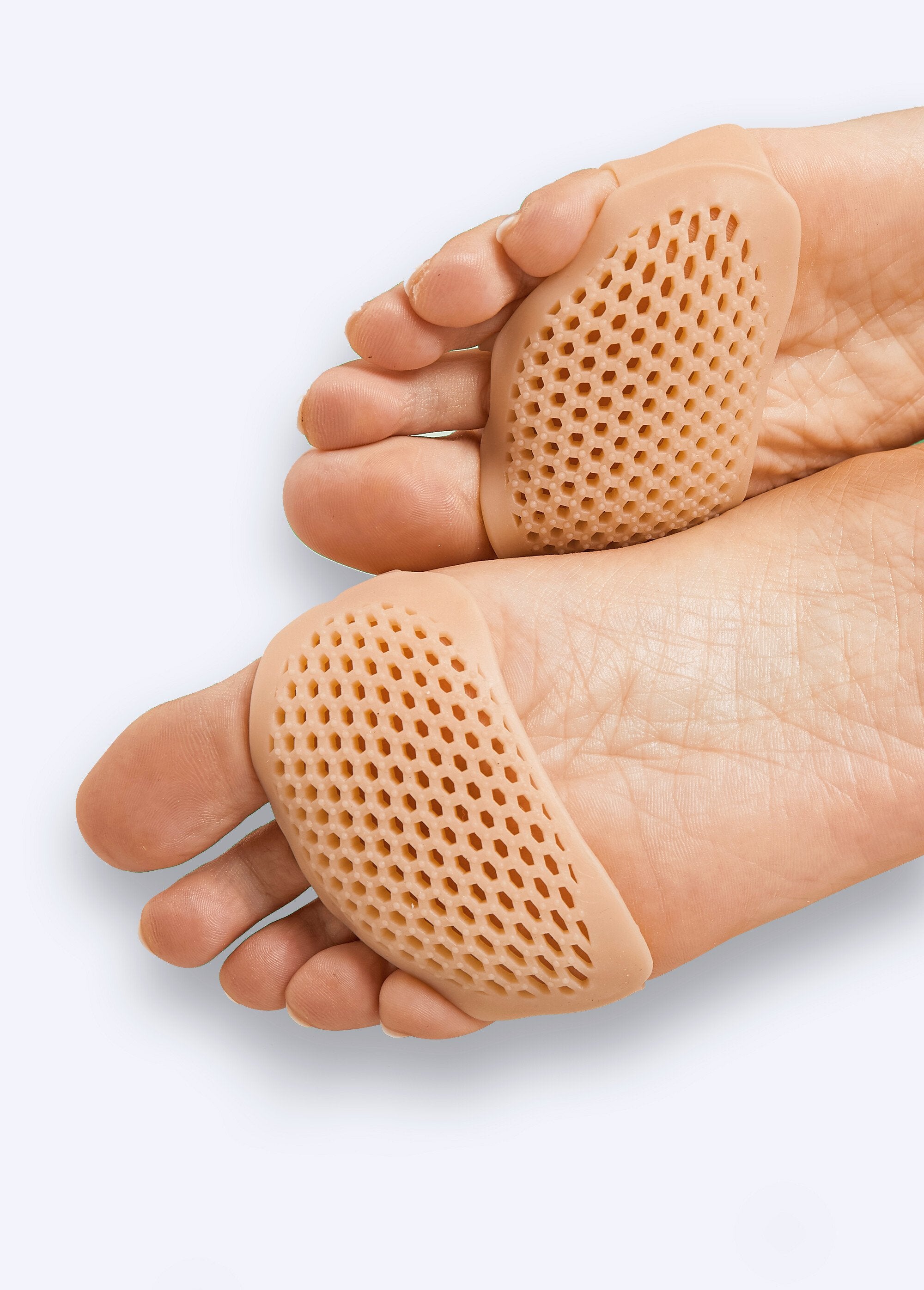Pair_of_ventilated_metatarsal_protectors_The_pair_of_protectors_DE1_slim