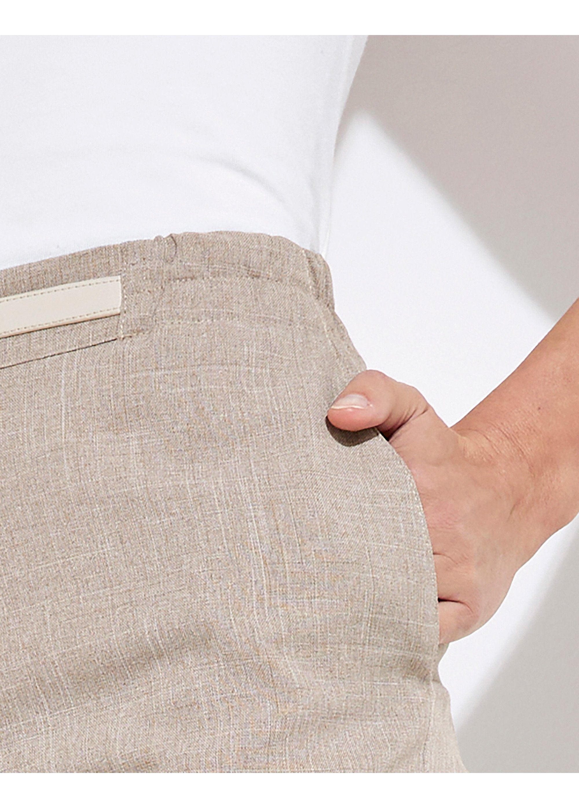 Cropped_pants_with_semi-elasticated_waistband_Beige_DE2_slim