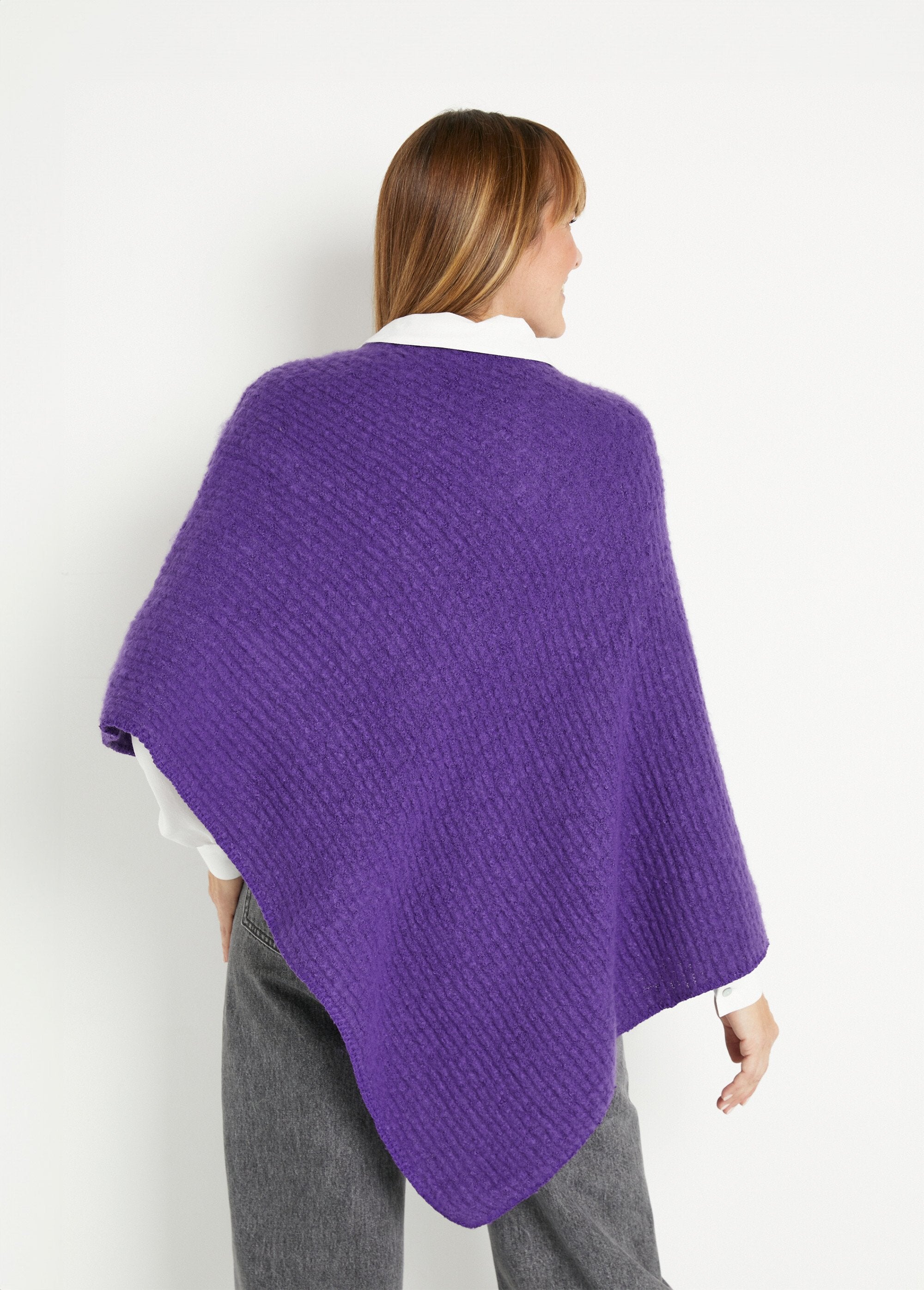 Warm_fluffy_knit_poncho_Purple_DO1_slim