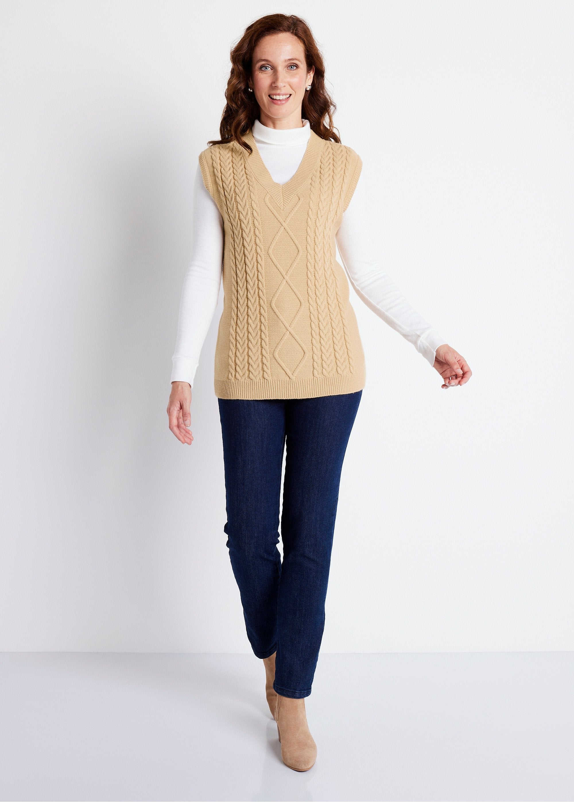 Fancy_knit_sleeveless_V-neck_sweater_Beige_SF1_slim