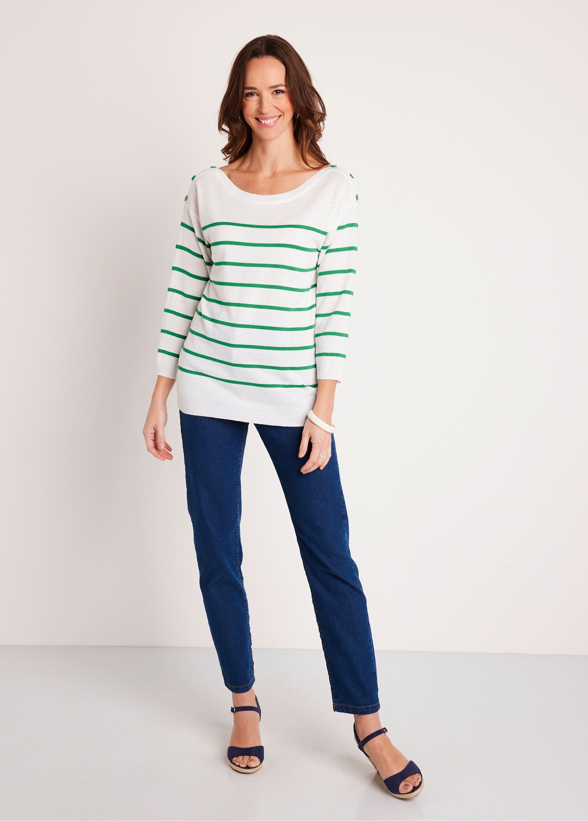 Thin_striped_sweater_White_and_green_SF1_slim