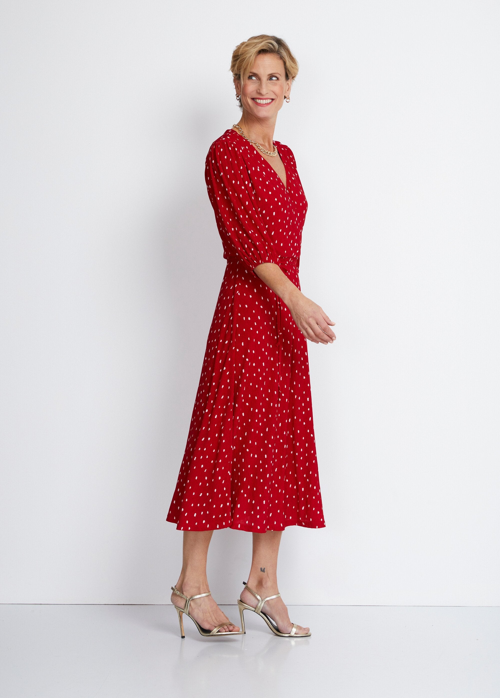 Mid-length_polka_dot_wrap_dress_Red_and_white_DR1_slim