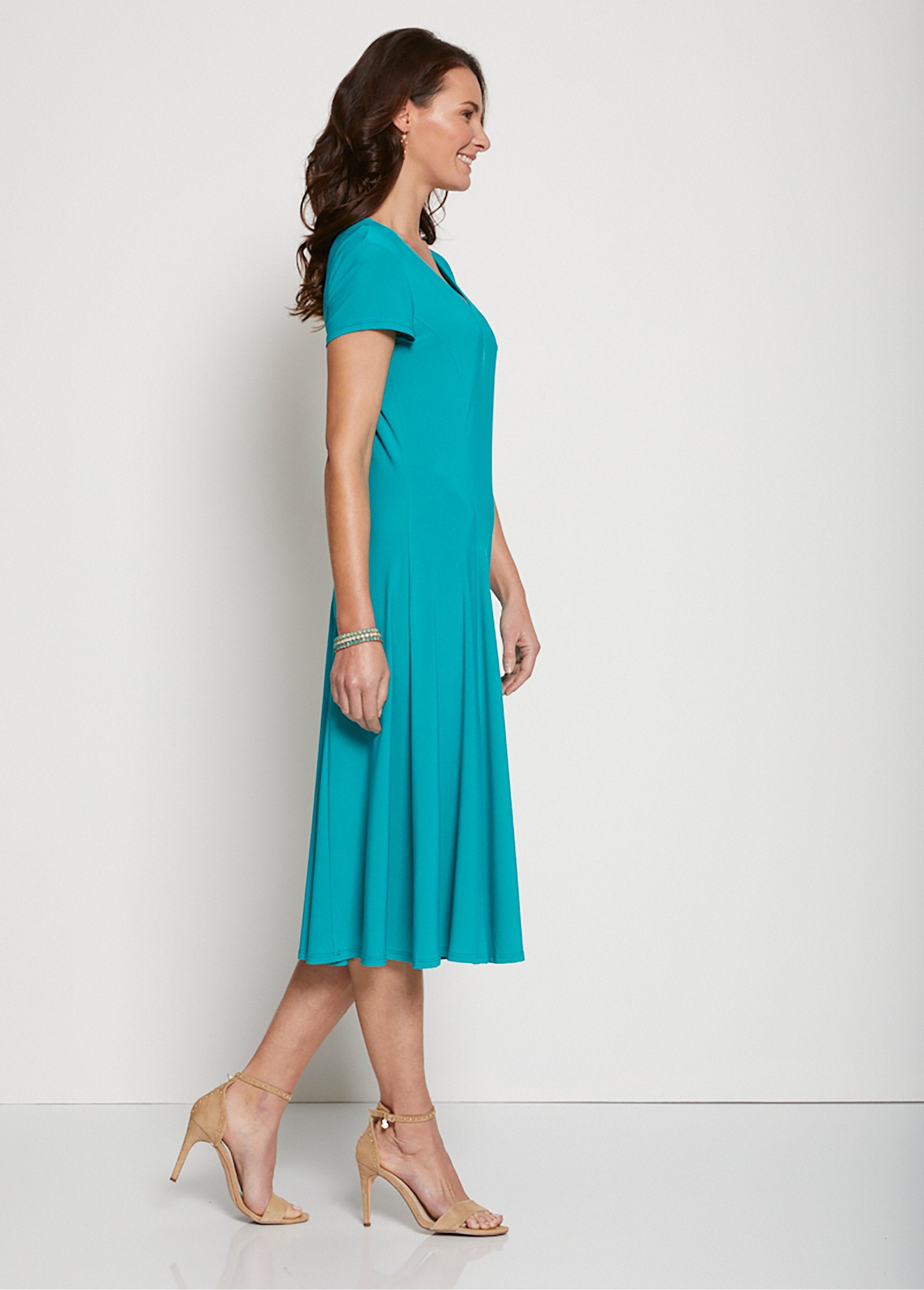 Short_curved_flared_dress_Plain_green_DR1_slim