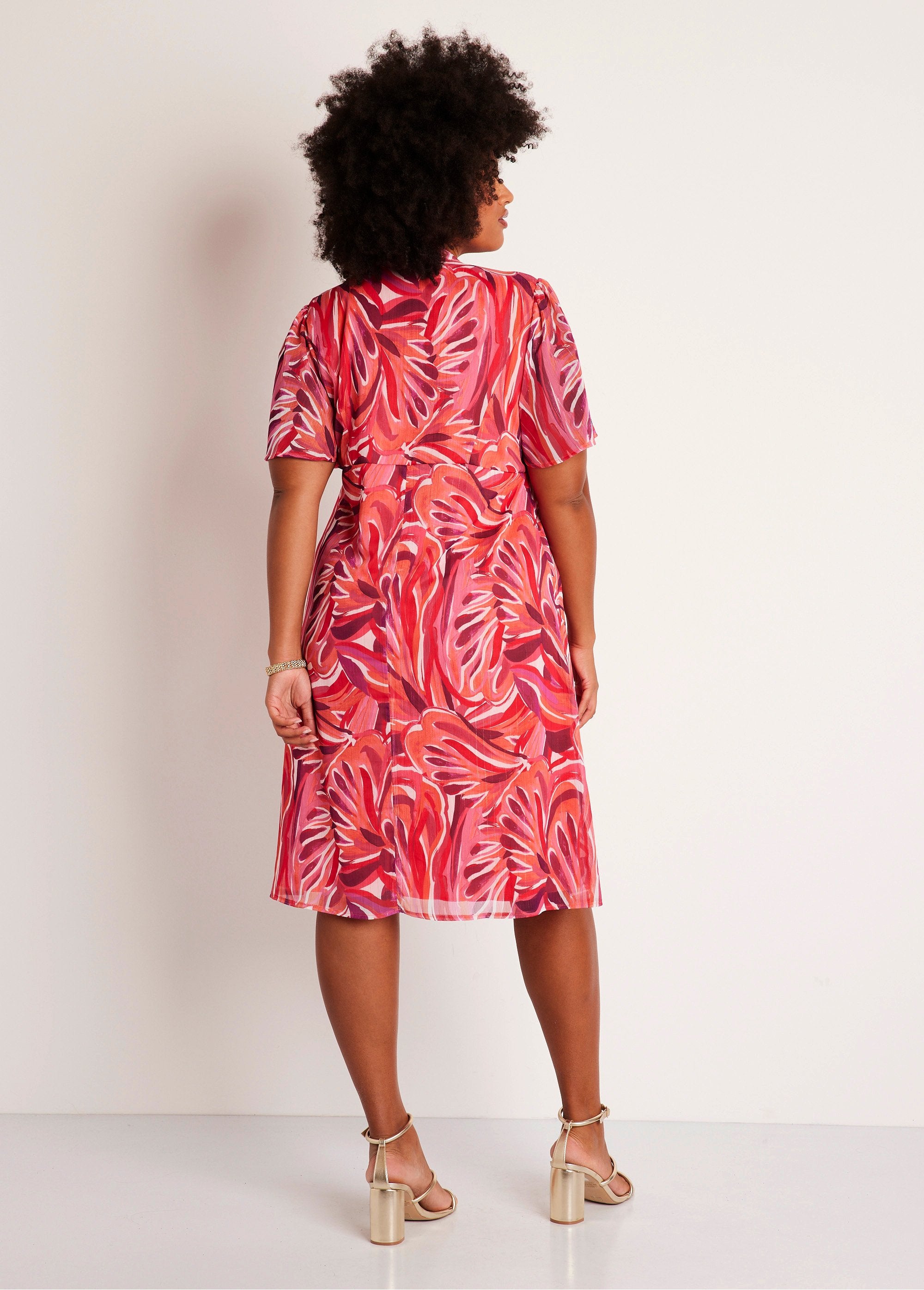 Short_flared_leaf_pattern_dress_Fuchsia_and_pink_DO1_curvy