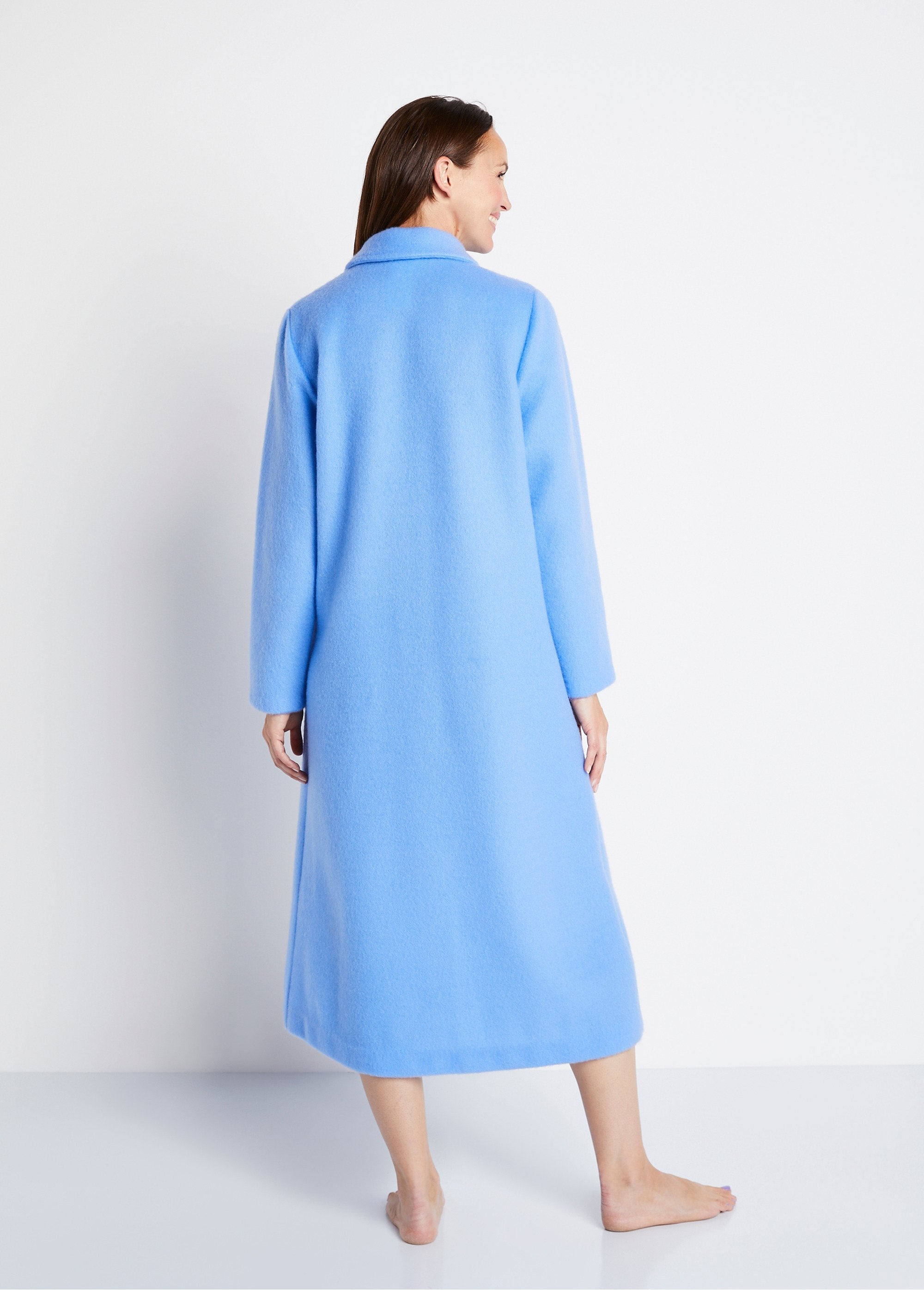 Courtelle_embroidered_dressing_gown_bathrobe_Blue_DO1_slim