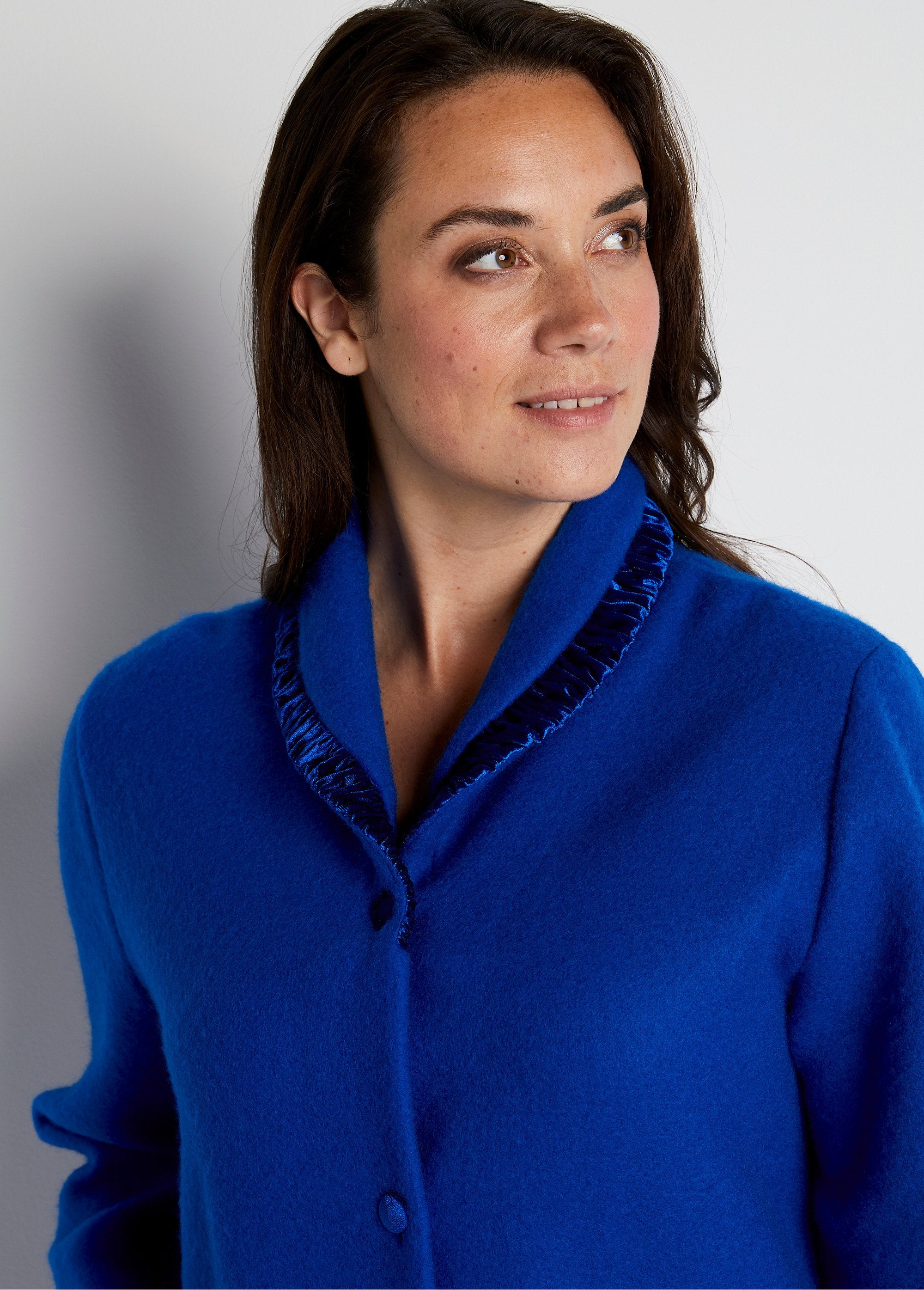 Courtelle®_long_fleece_dressing_gown_Blue_DE2_curvy