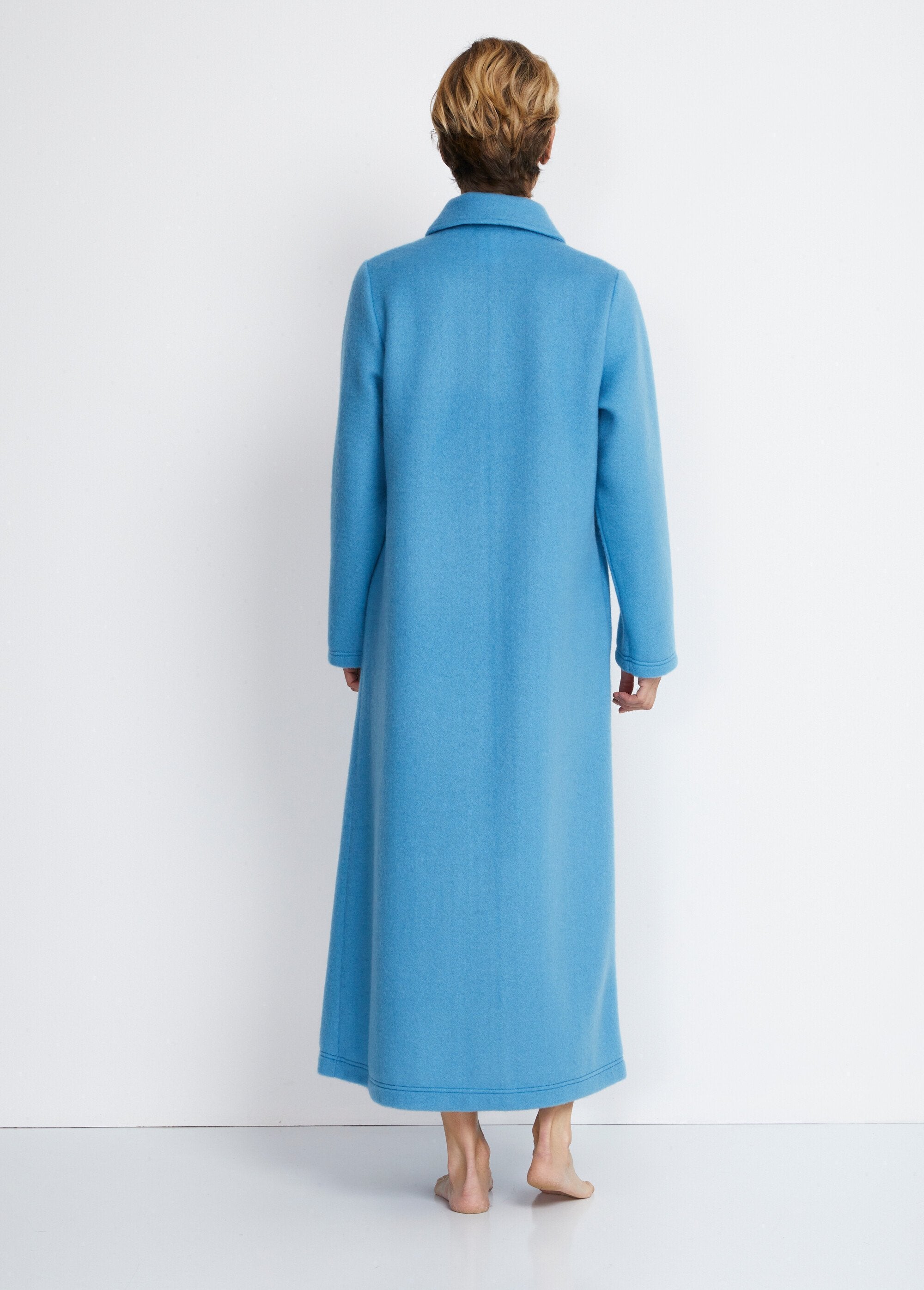 Long_embroidered_fleece_buttoned_bathrobe_with_shawl_collar_Blue_Duck_DO1_slim