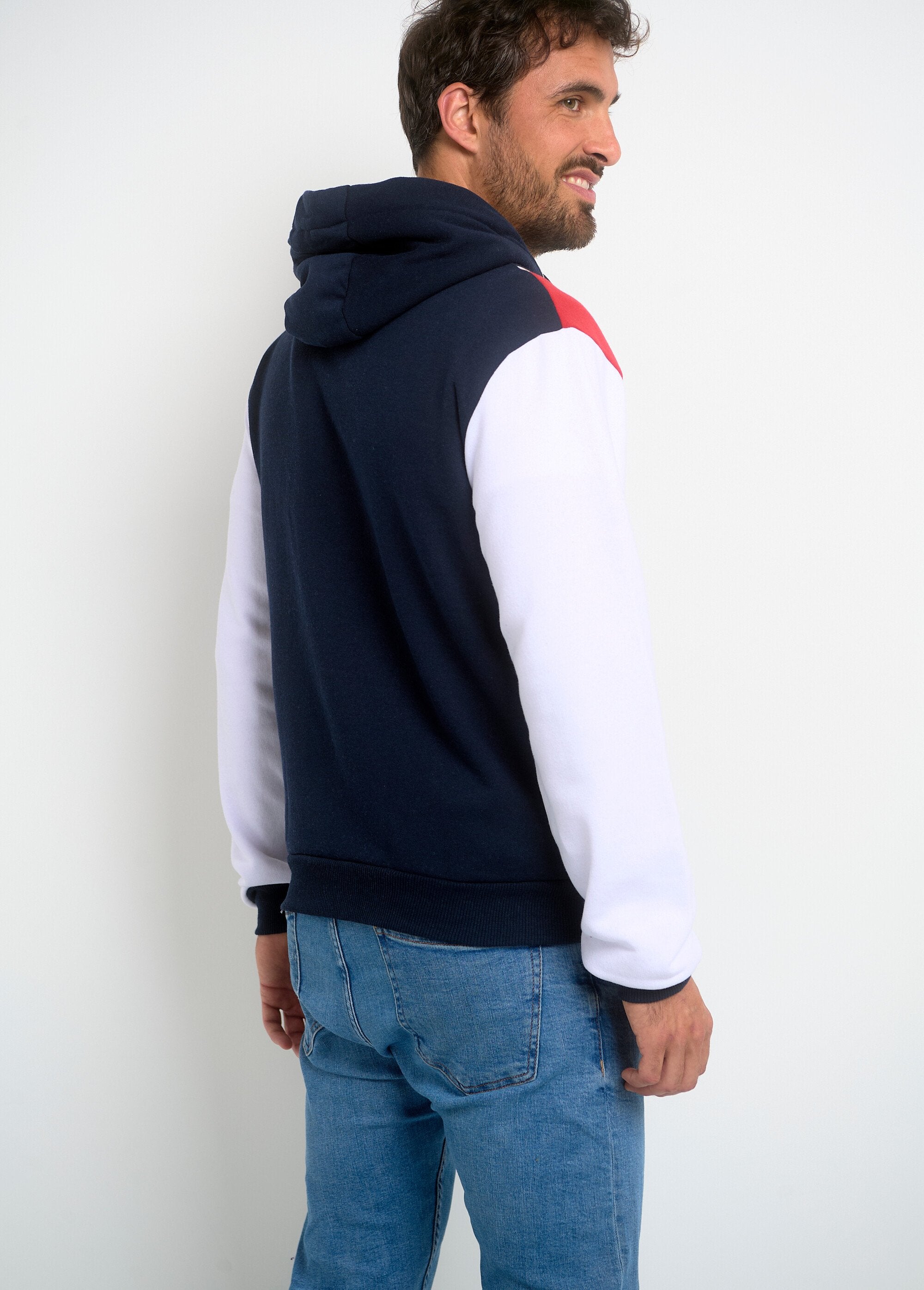 Hooded_sweatshirt_with_zipped_pockets_and_logo_Marine_DO1_slim