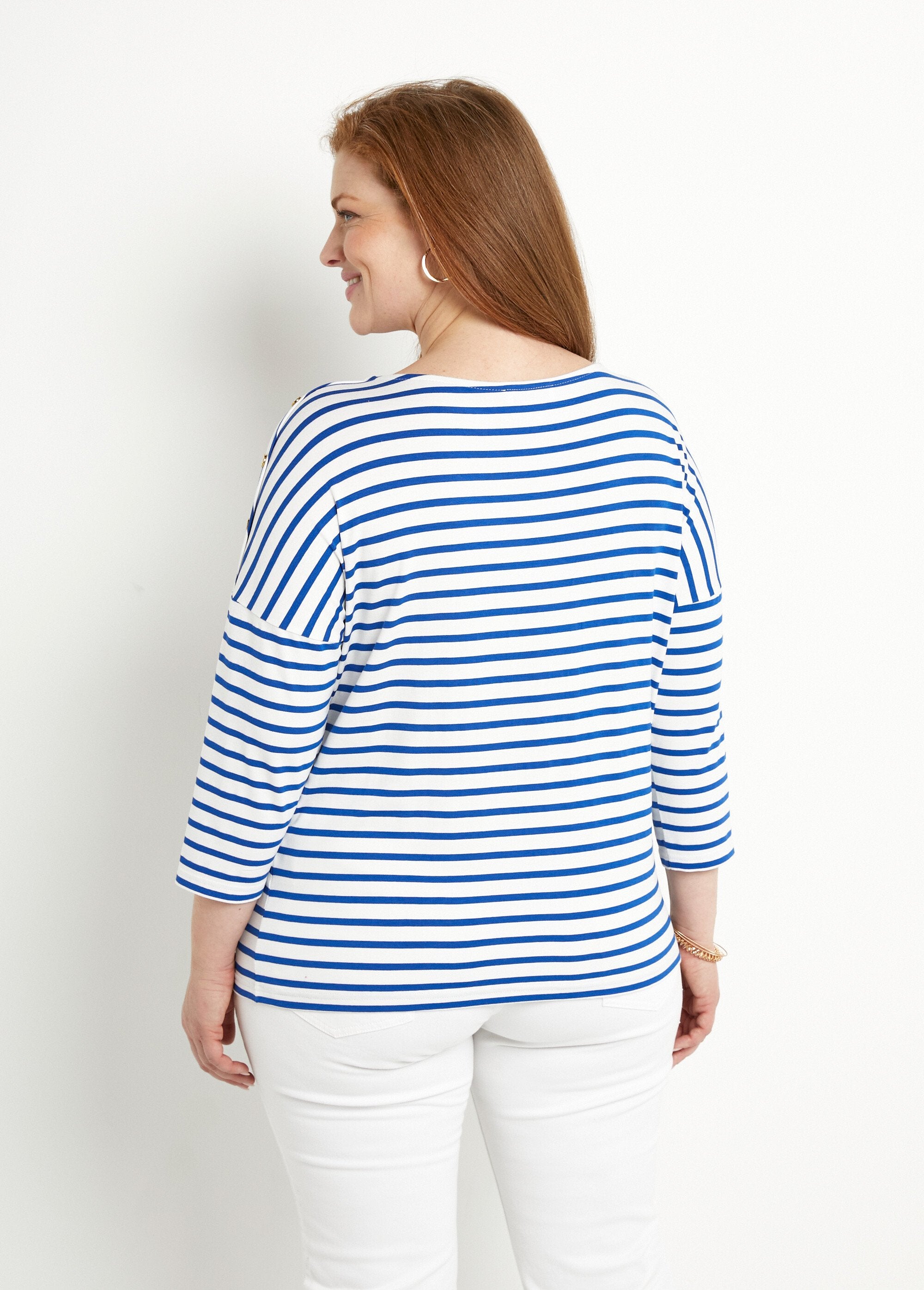 Striped_sailor_t-shirt_with_short_long_sleeves_White_and_blue_DO1_curvy