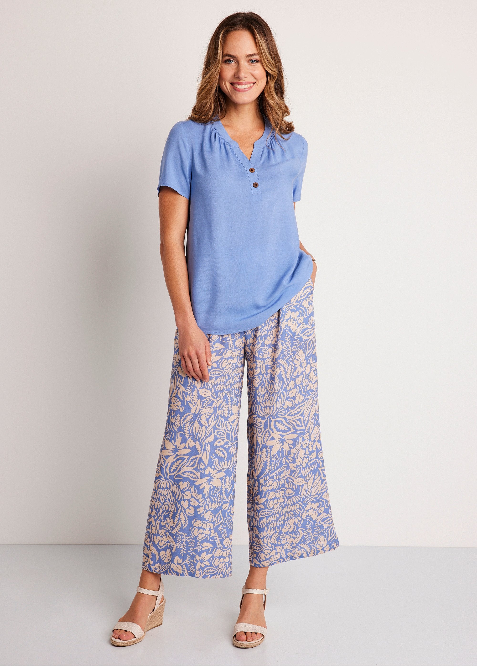 Long_flared_floral_or_plain_tunic_Blue_SF1_slim